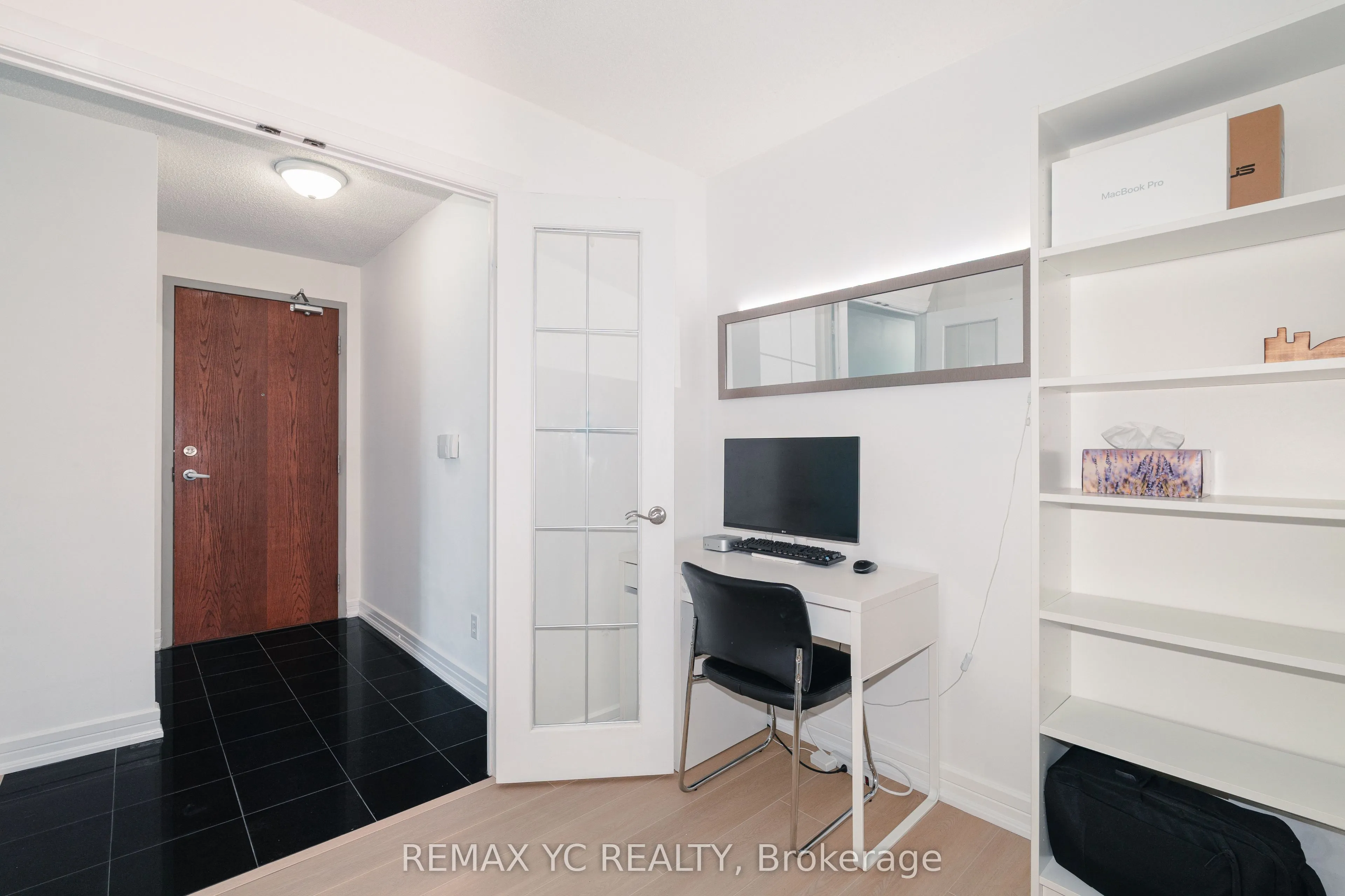 16 Harrison Garden Boulevard, #2612