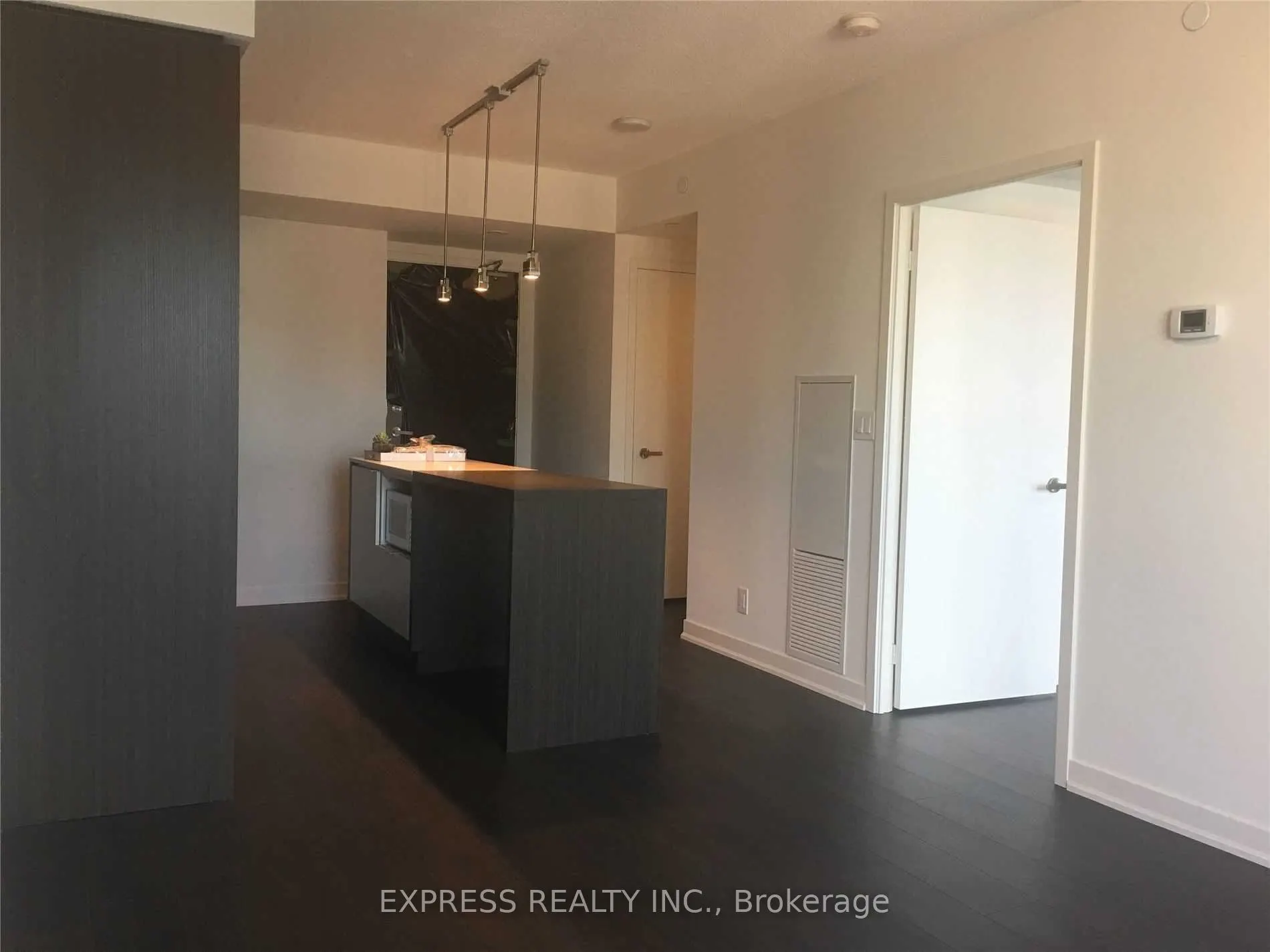 100 Harbour Street, #4103