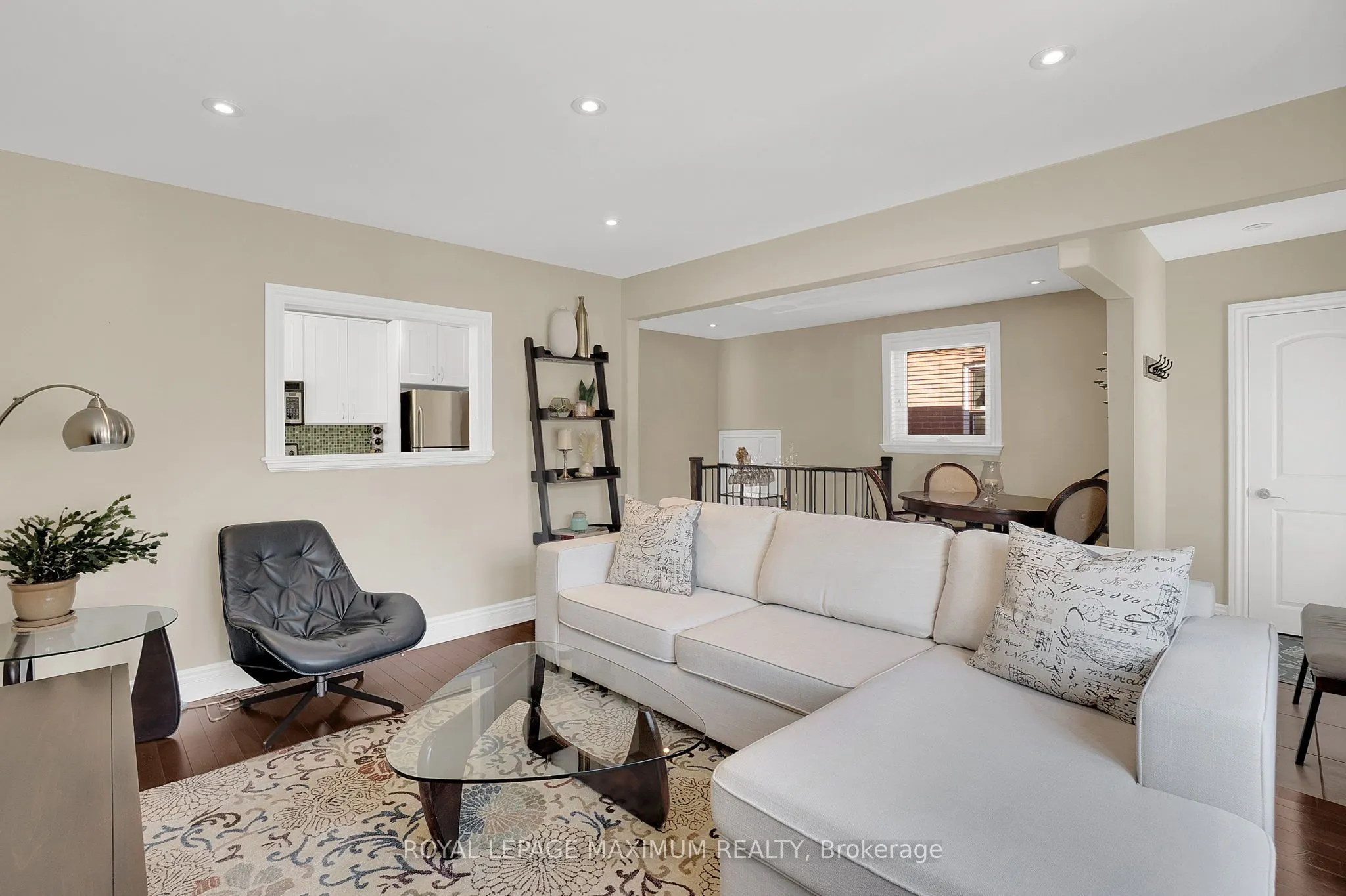 572 Northcliffe Boulevard