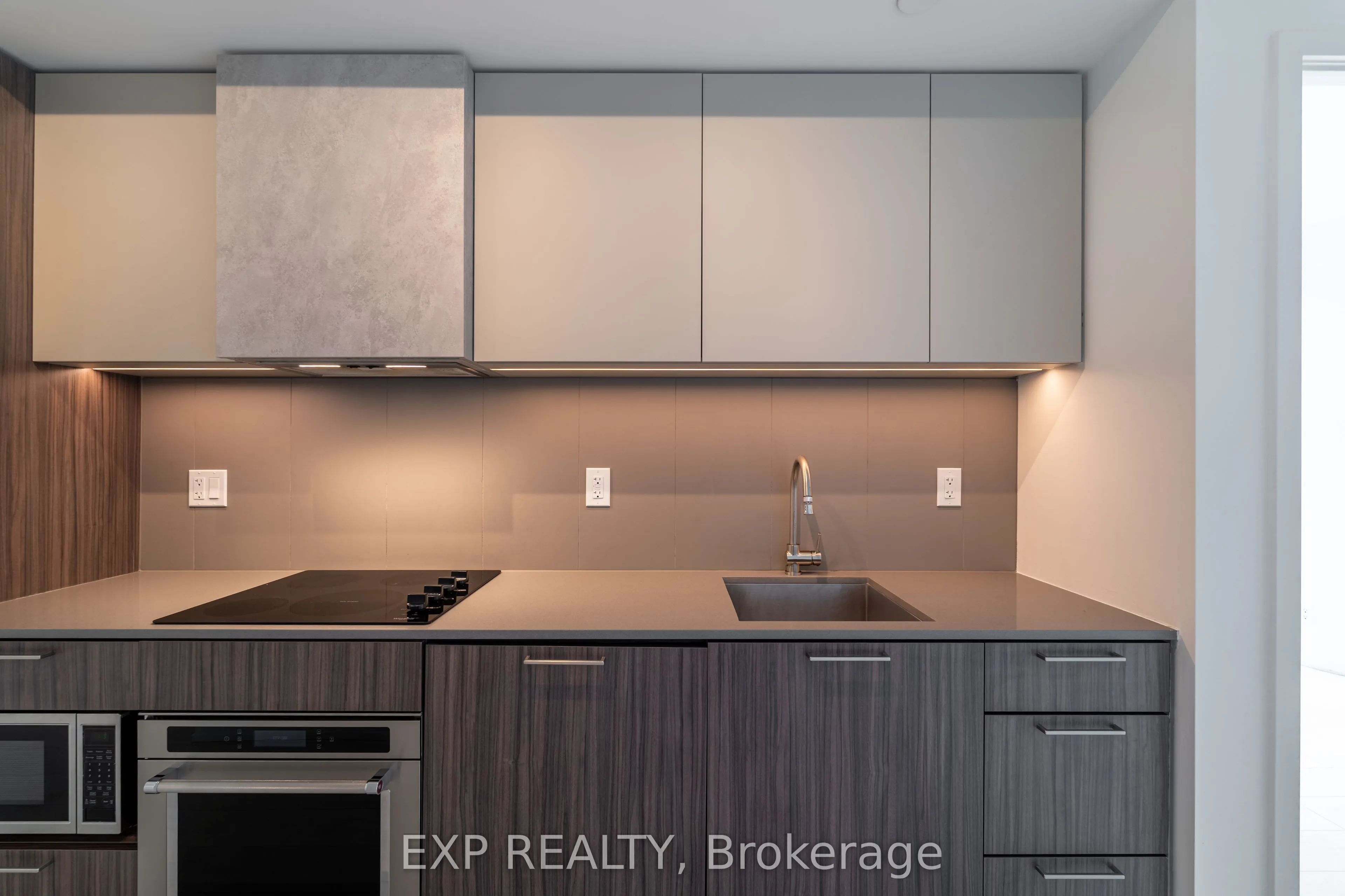 19 Western Battery Road, #2719