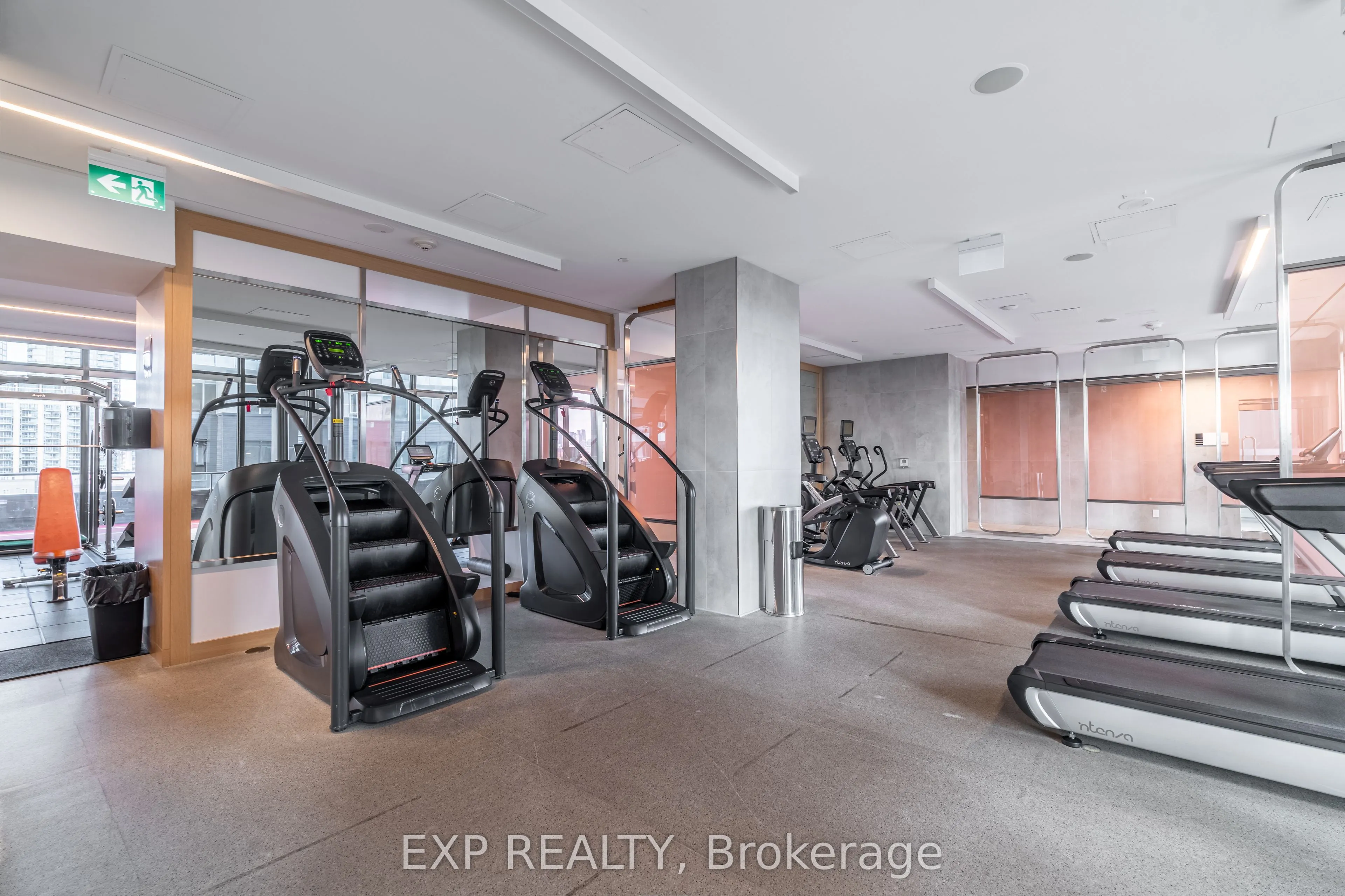 19 Western Battery Road, #2719