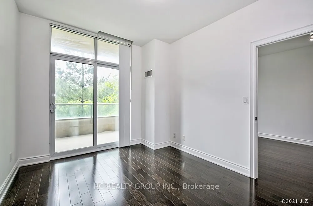 20 Bloorview Place, #201