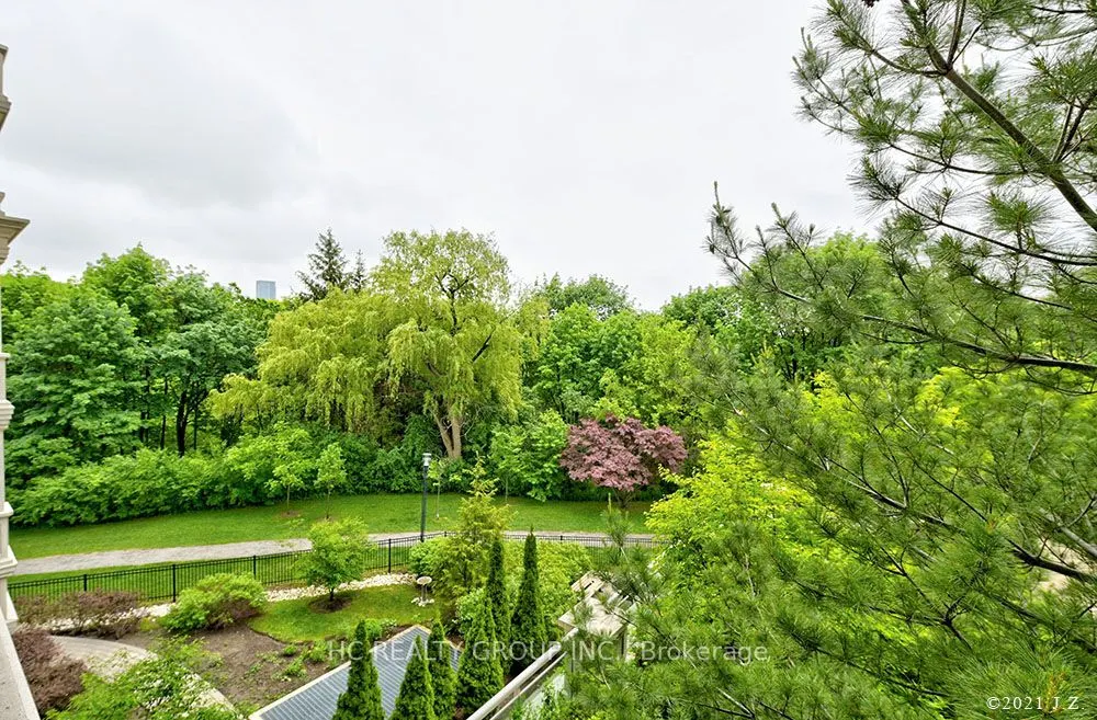 20 Bloorview Place, #201