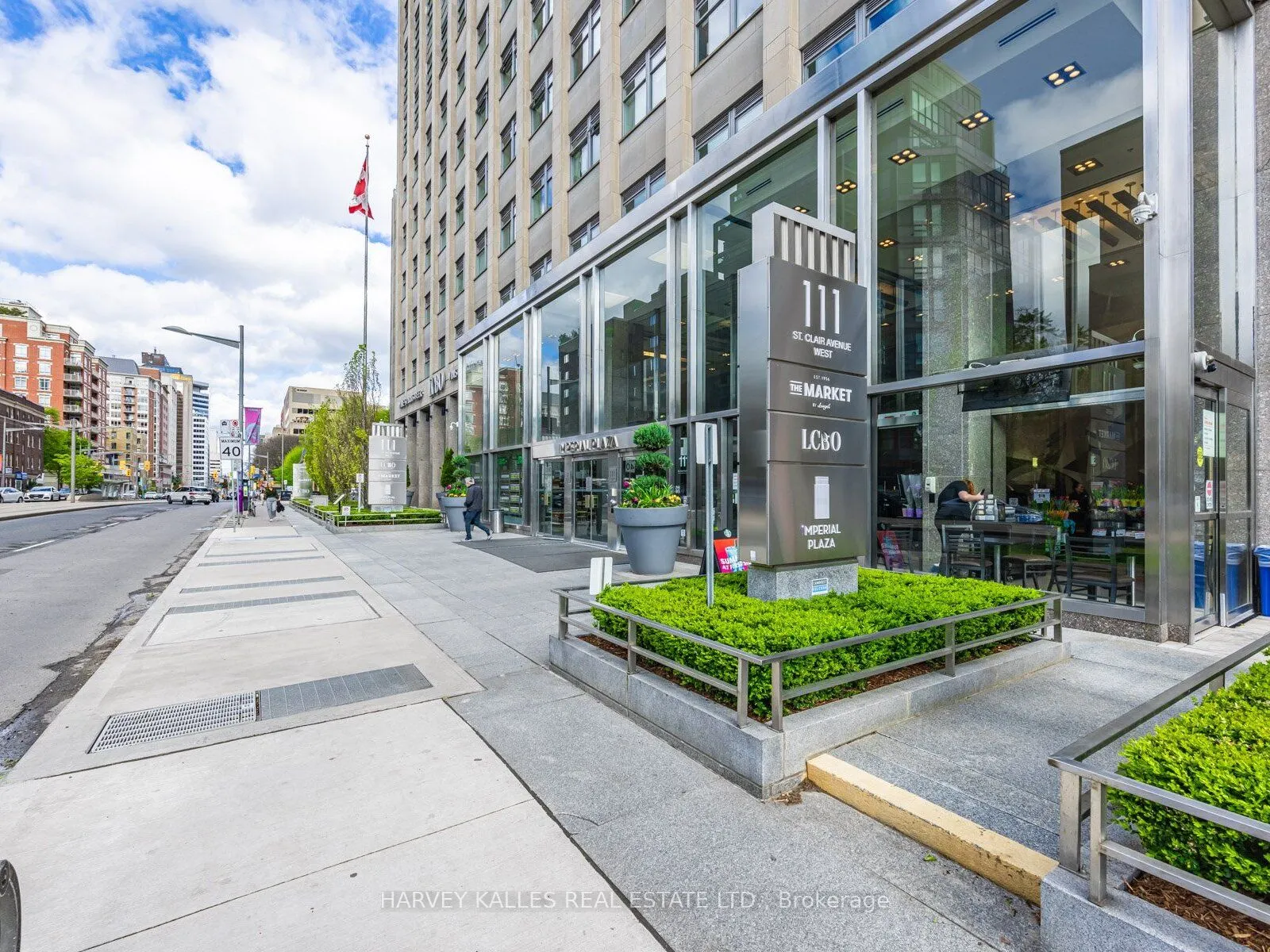 111 St Clair Avenue W, #419