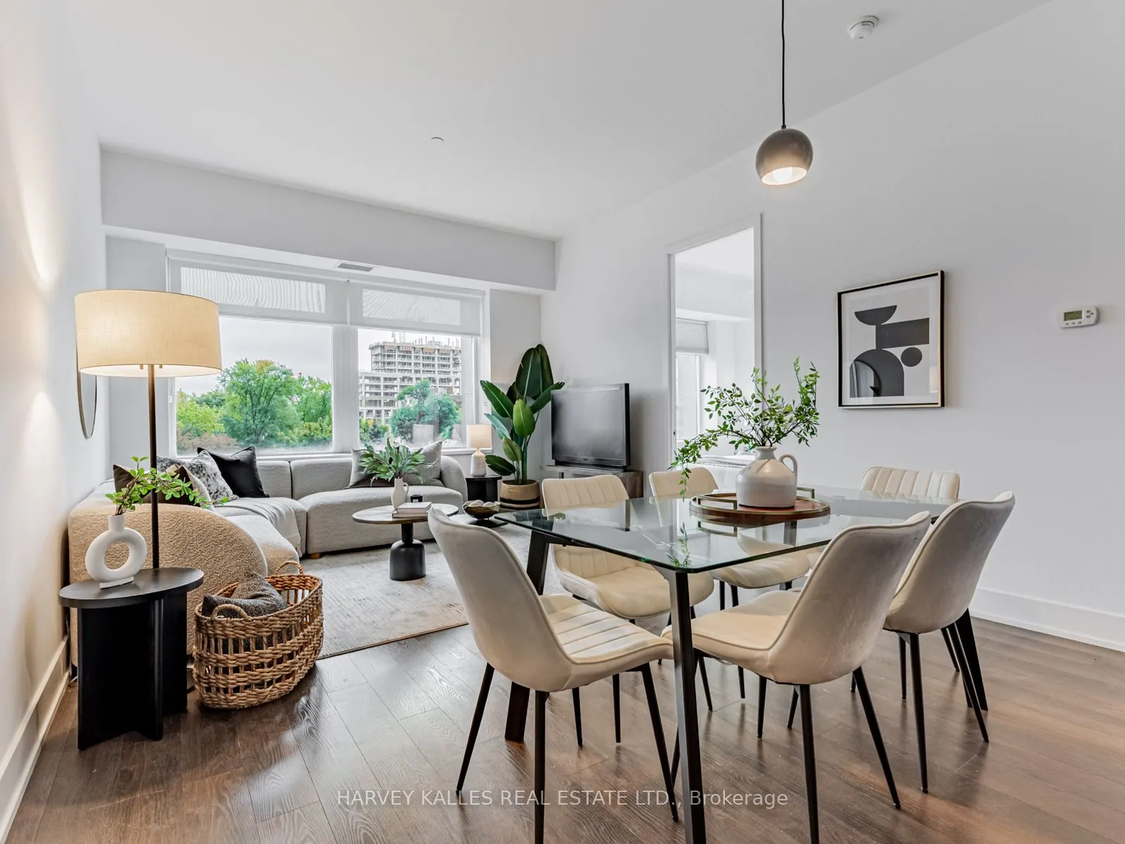 111 St Clair Avenue W, #419