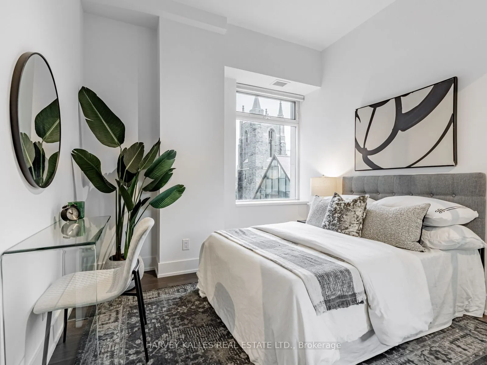 111 St Clair Avenue W, #419