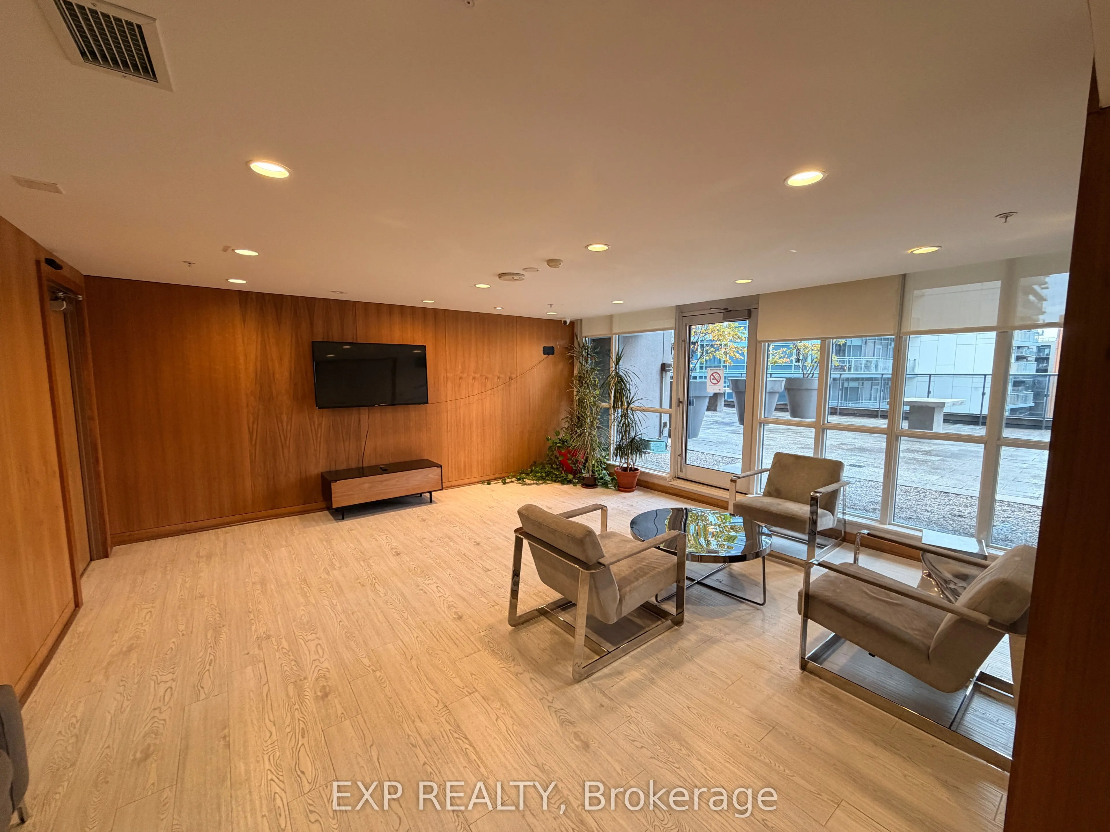 295 Adelaide Street W, #2410