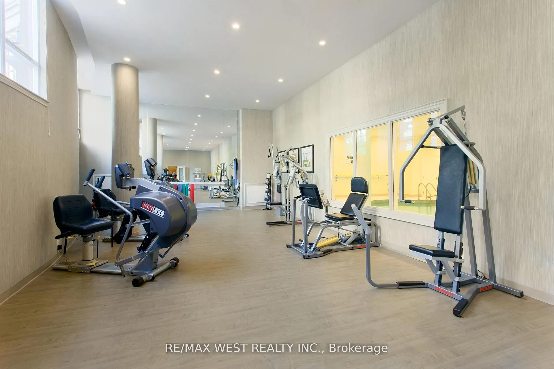 15 Rean Drive, #407