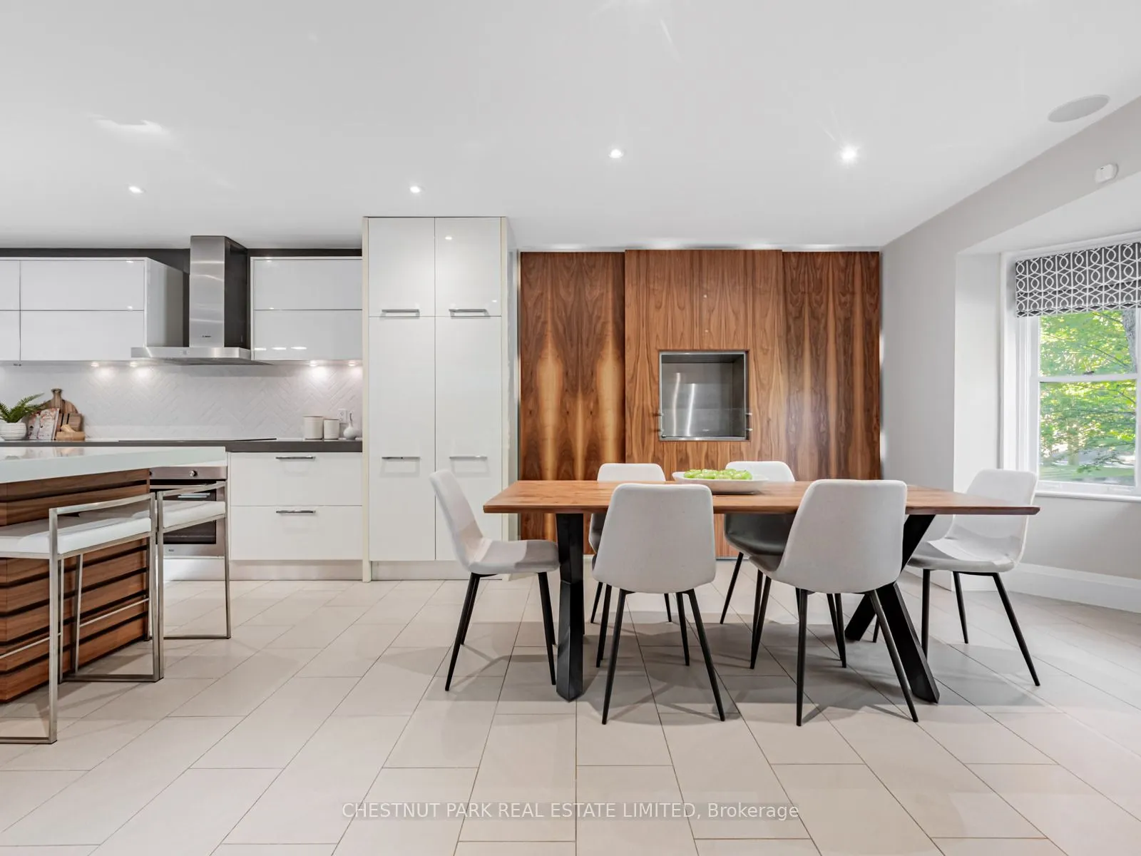 21 Cortleigh Boulevard