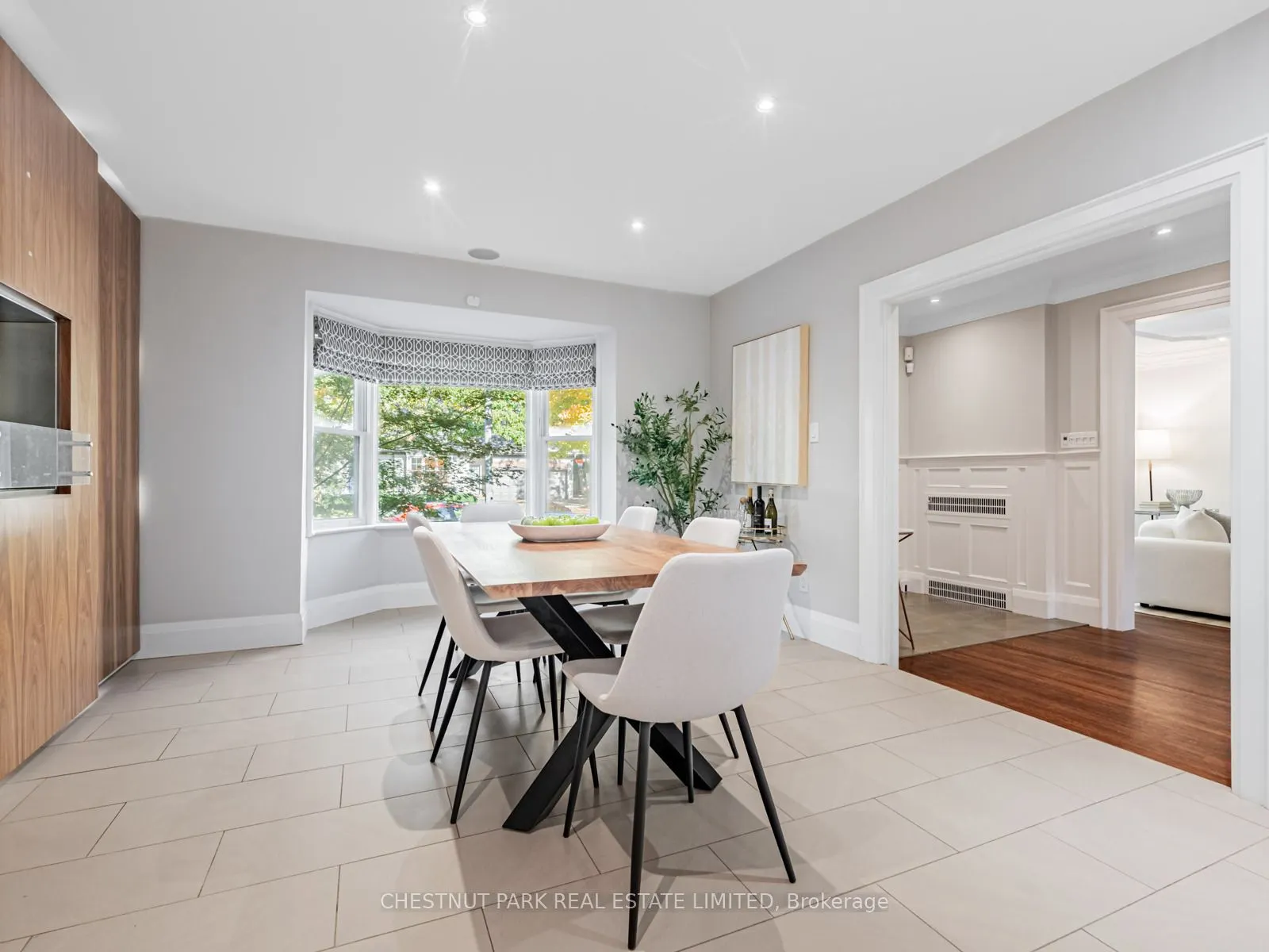 21 Cortleigh Boulevard