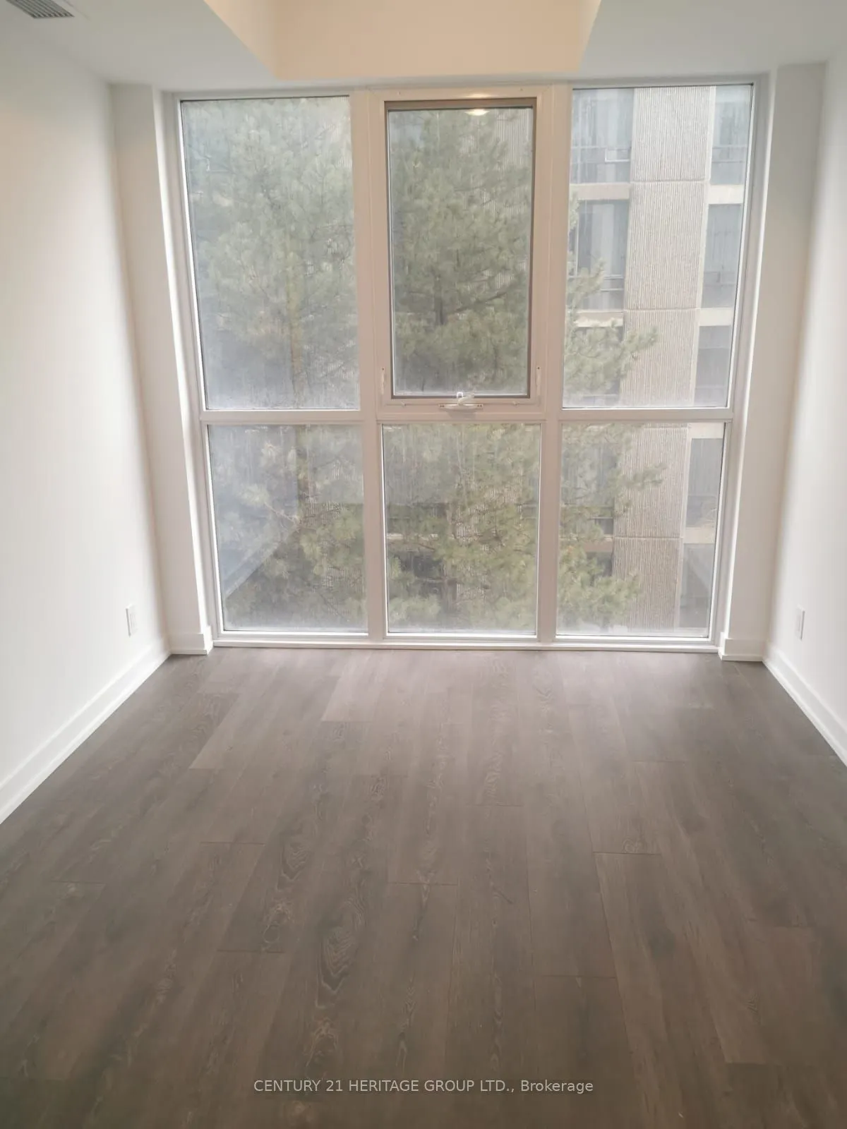 609 Avenue Road, #501