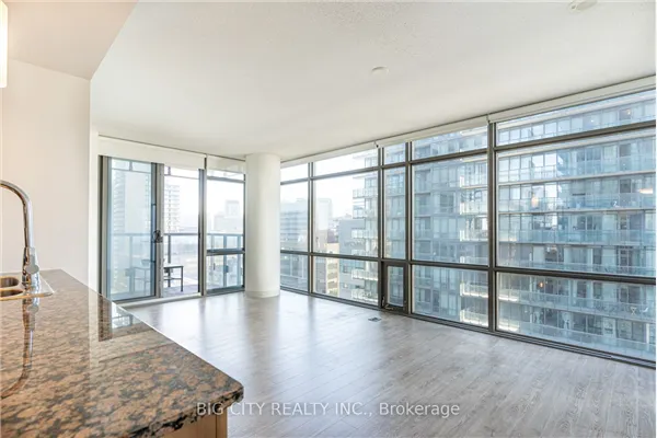 37 Grosvenor Street, #1602