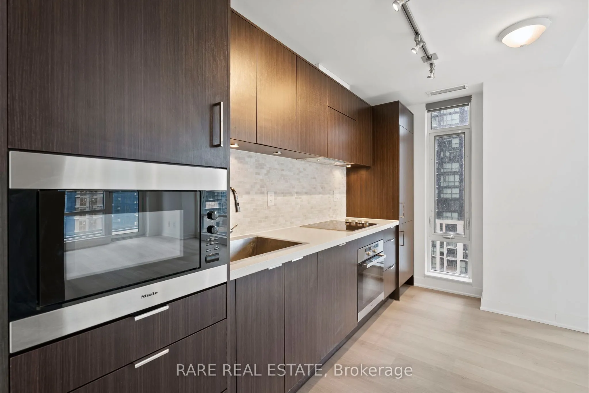 21 Widmer Street, #1602