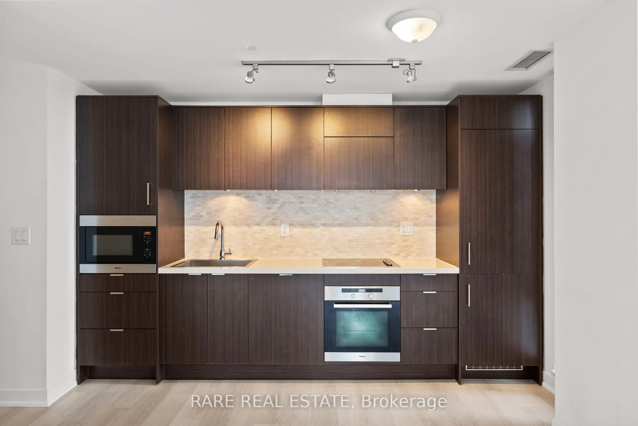 21 Widmer Street, #1602