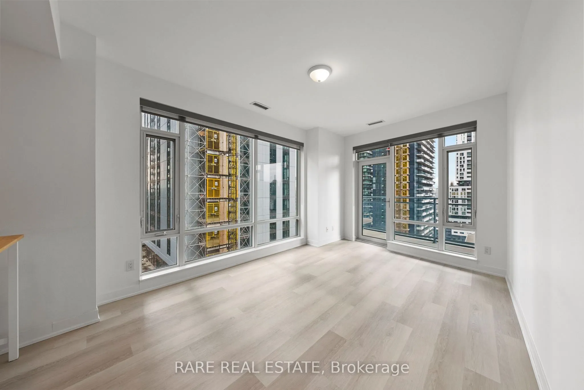 21 Widmer Street, #1602