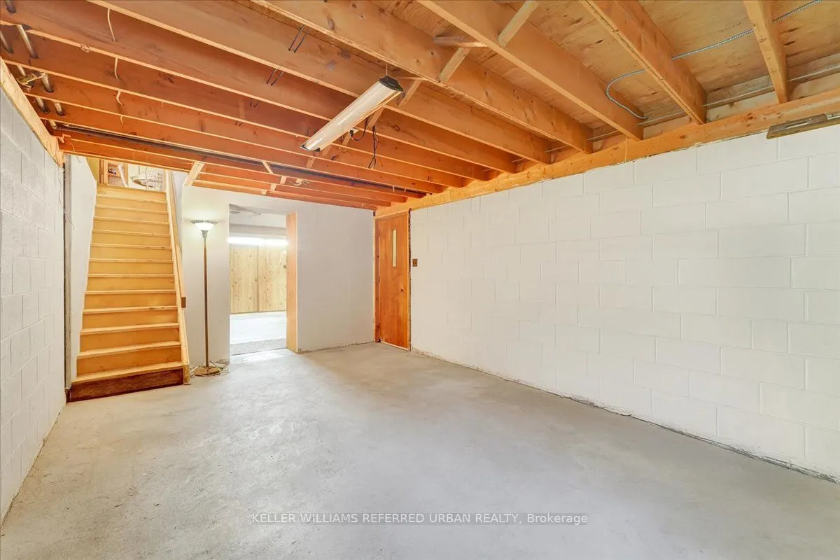 116 Burnett Avenue