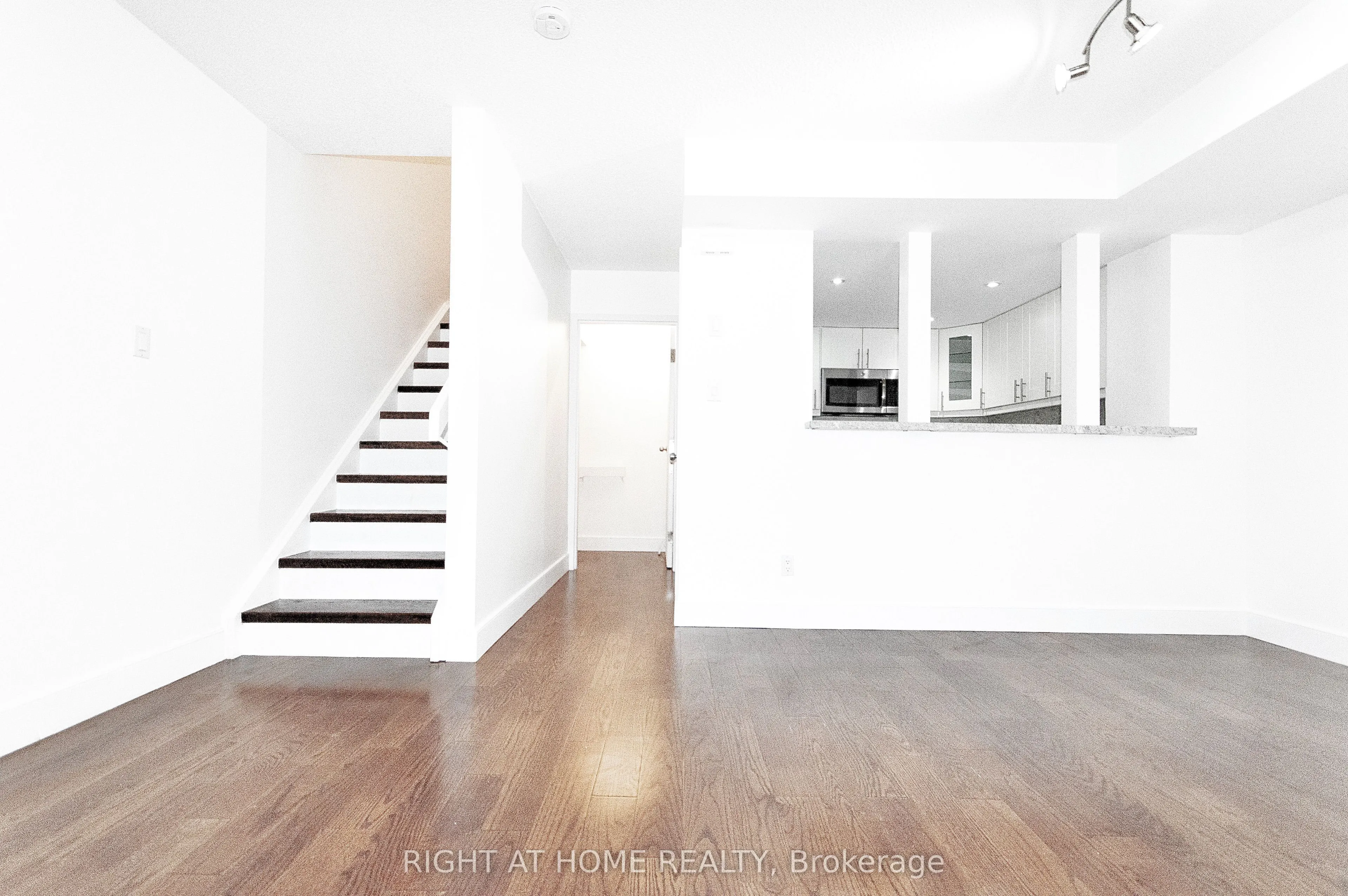 70 Douro Street, #269