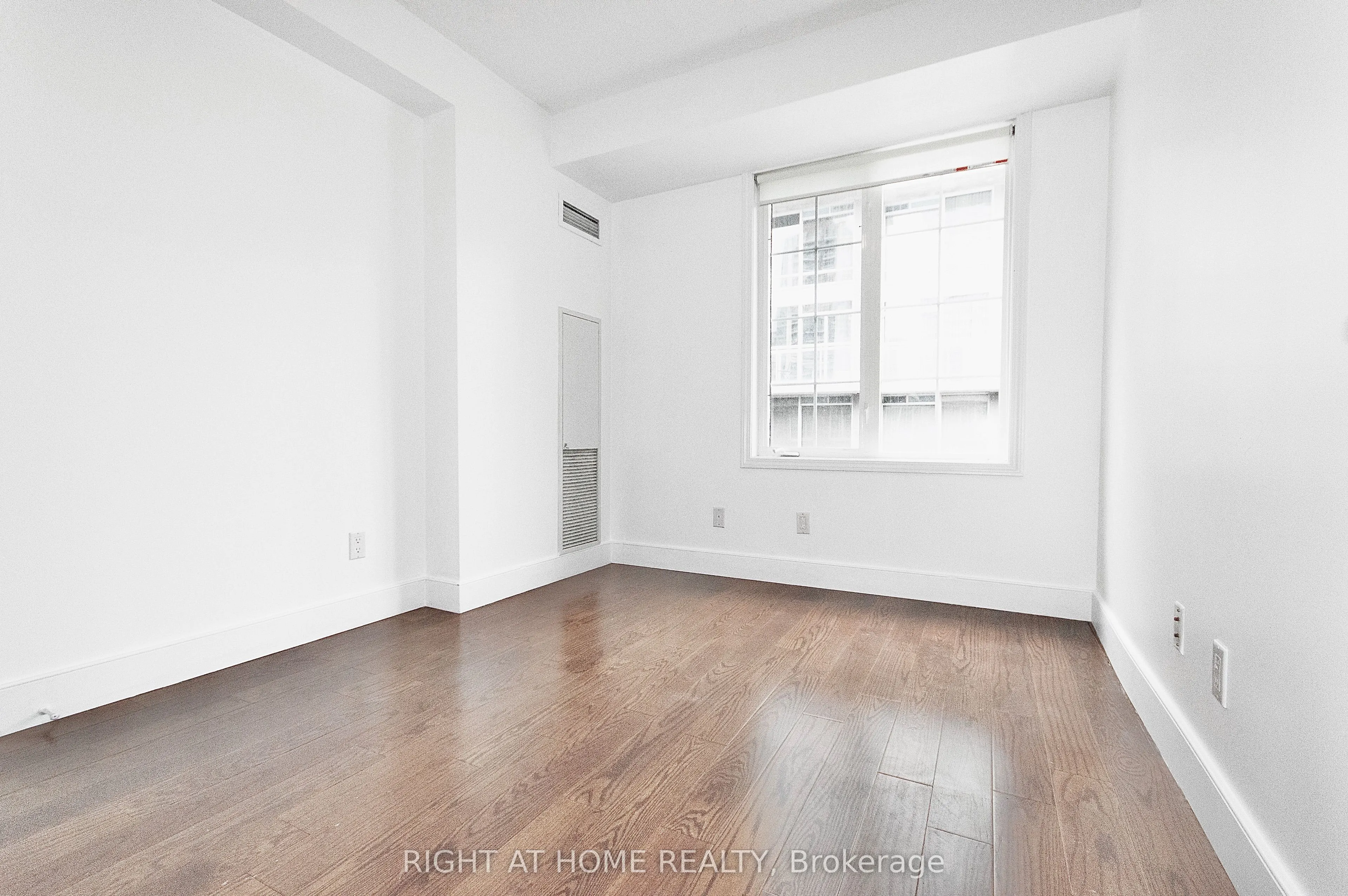 70 Douro Street, #269
