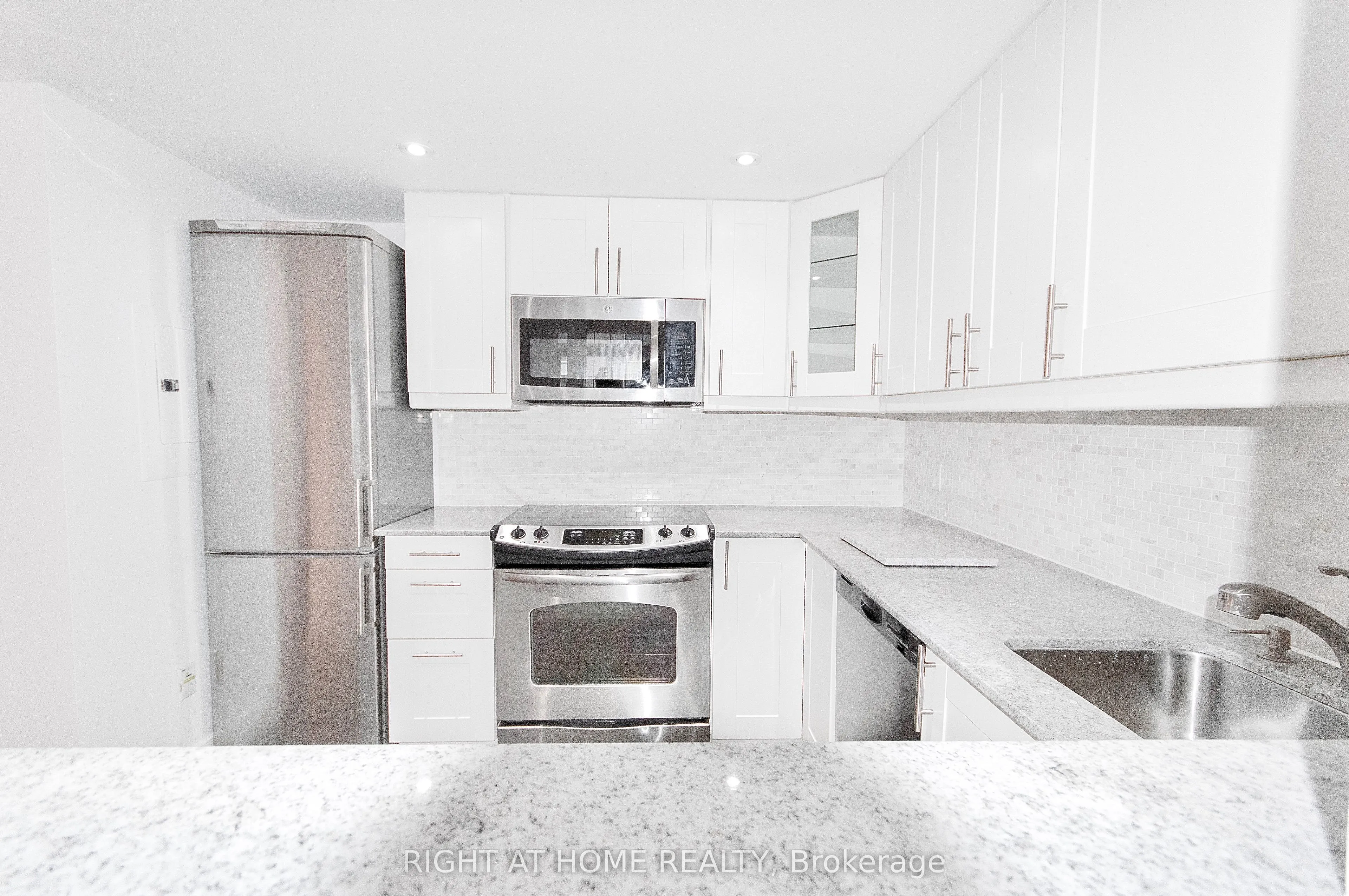 70 Douro Street, #269