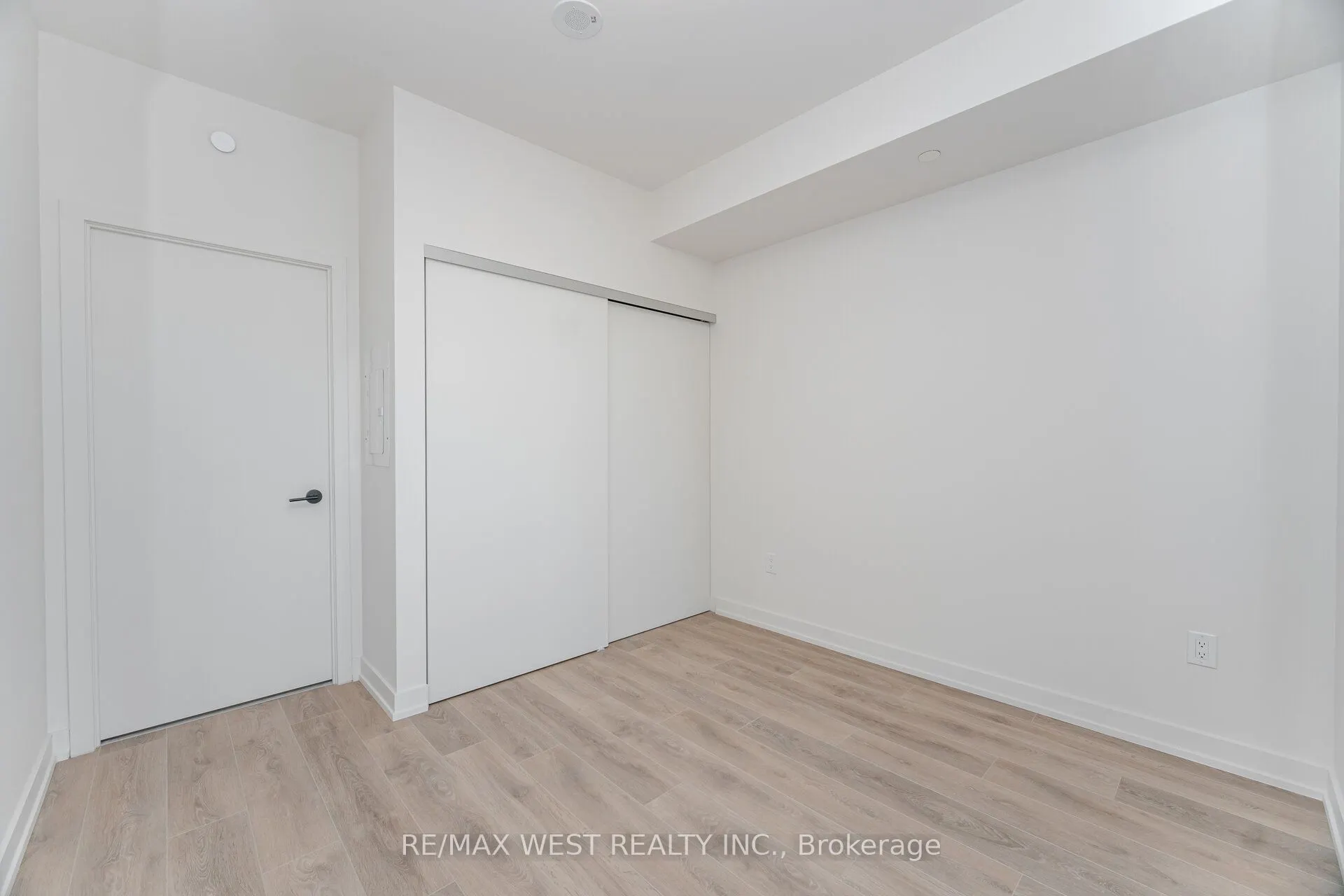 181 Sterling Road, #1113