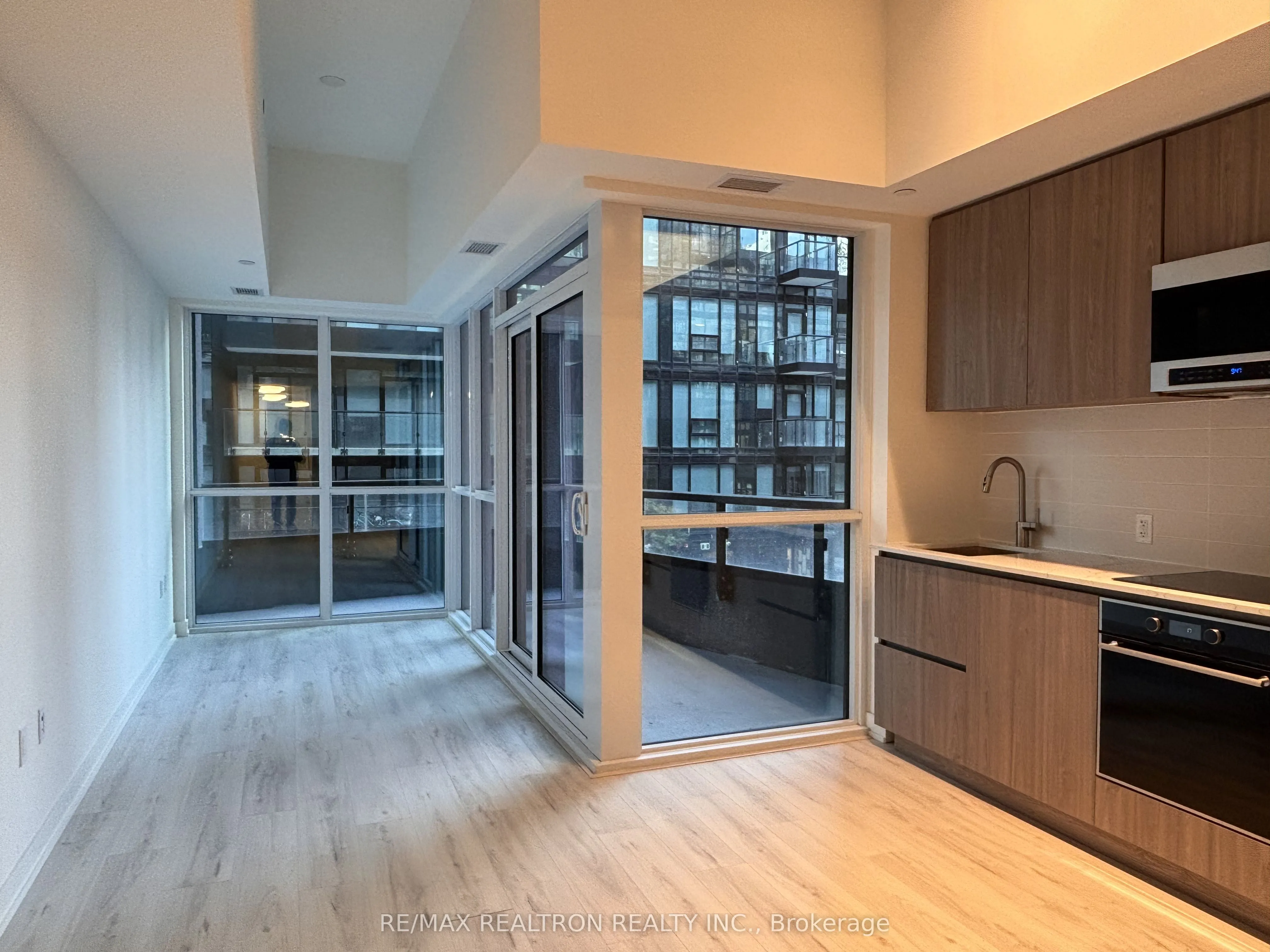110 Broadway Avenue, #408