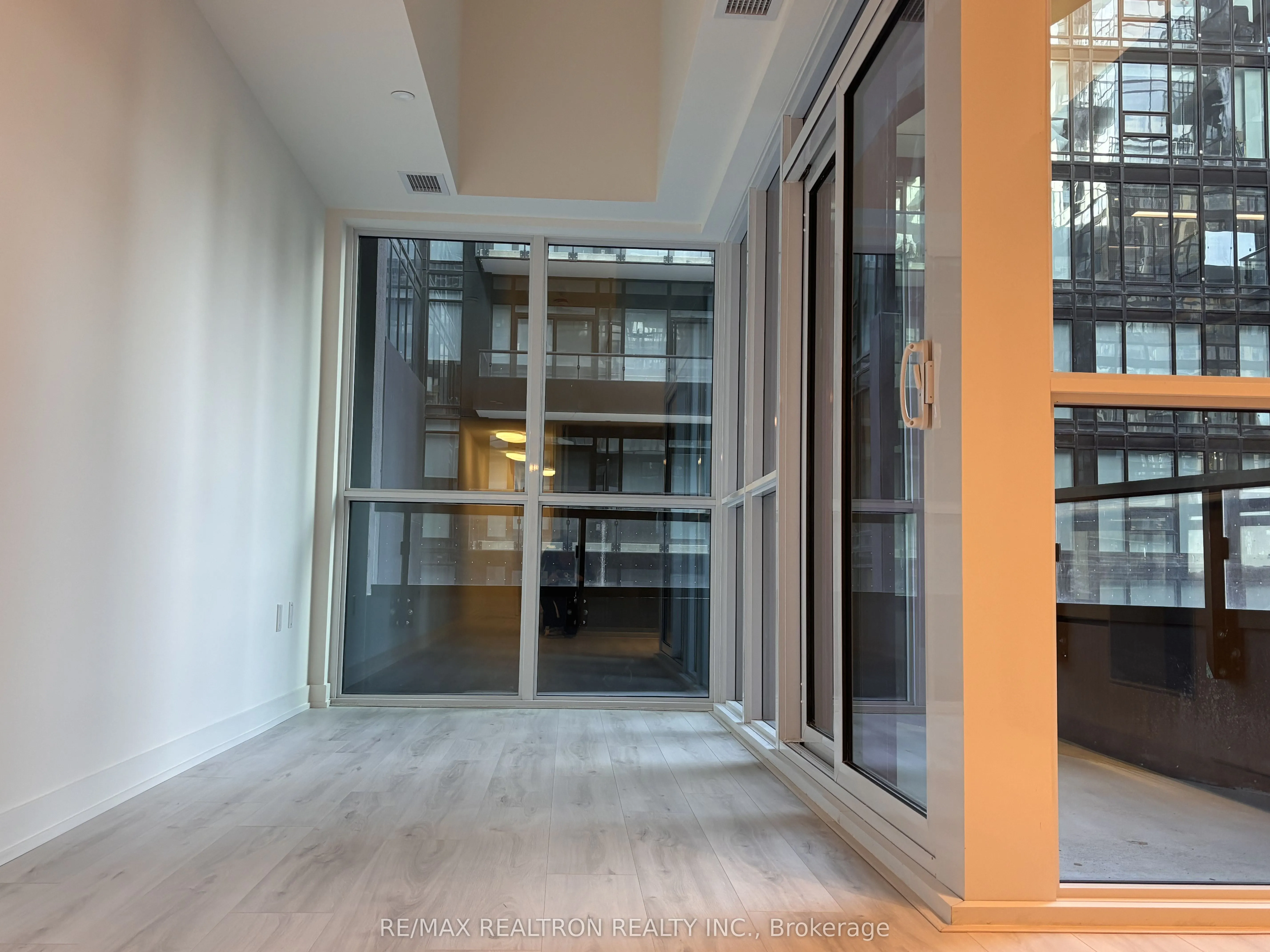 110 Broadway Avenue, #408