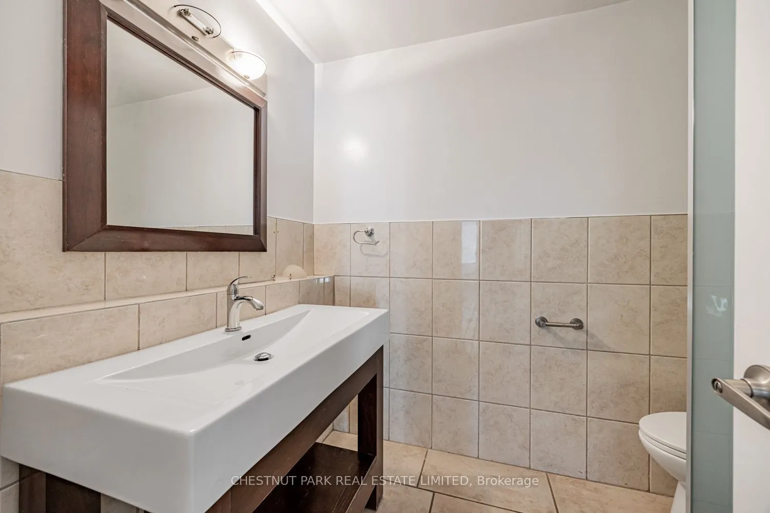 2500 Bathurst Street, #105