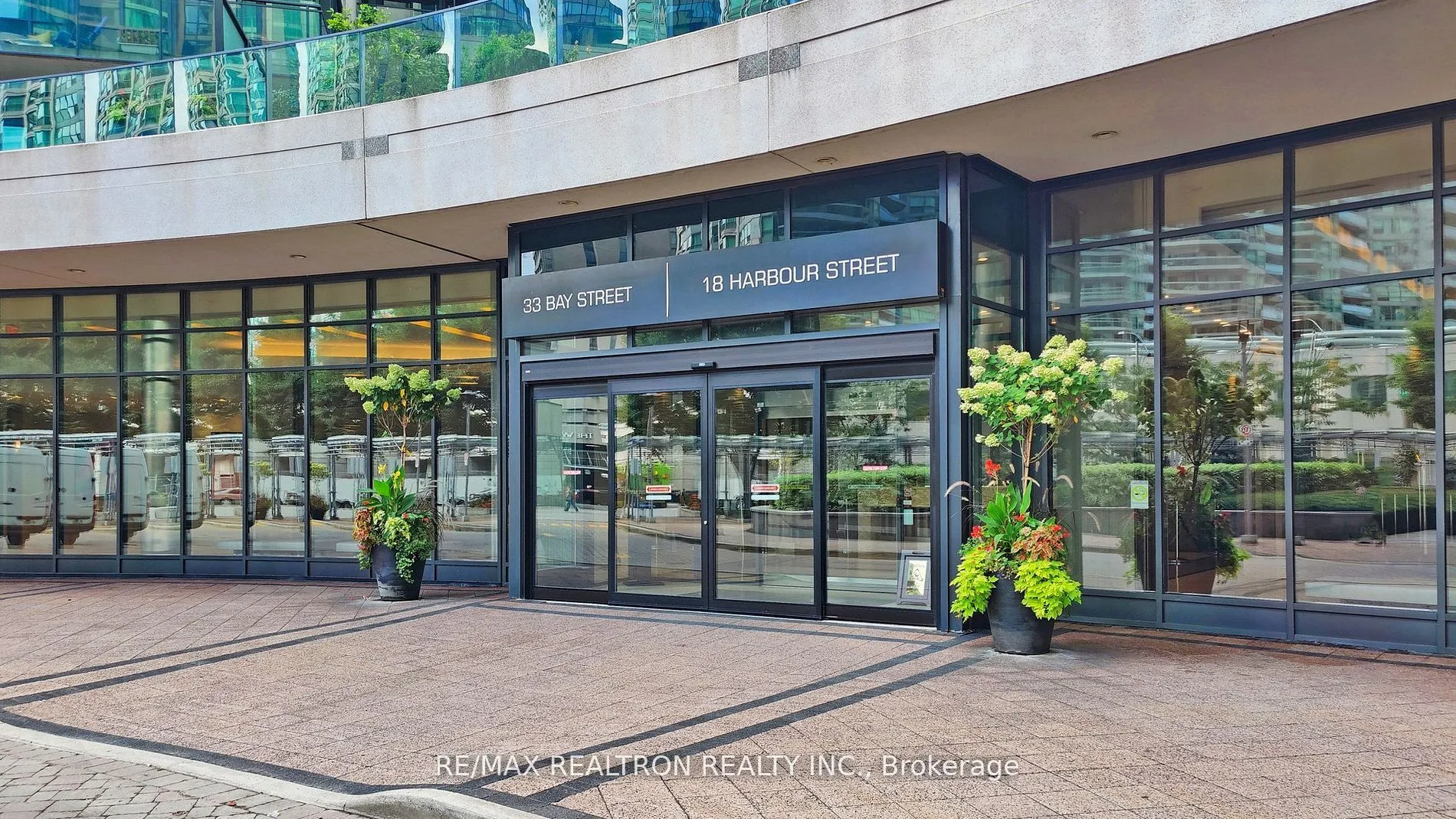 18 Harbour Street, #2104