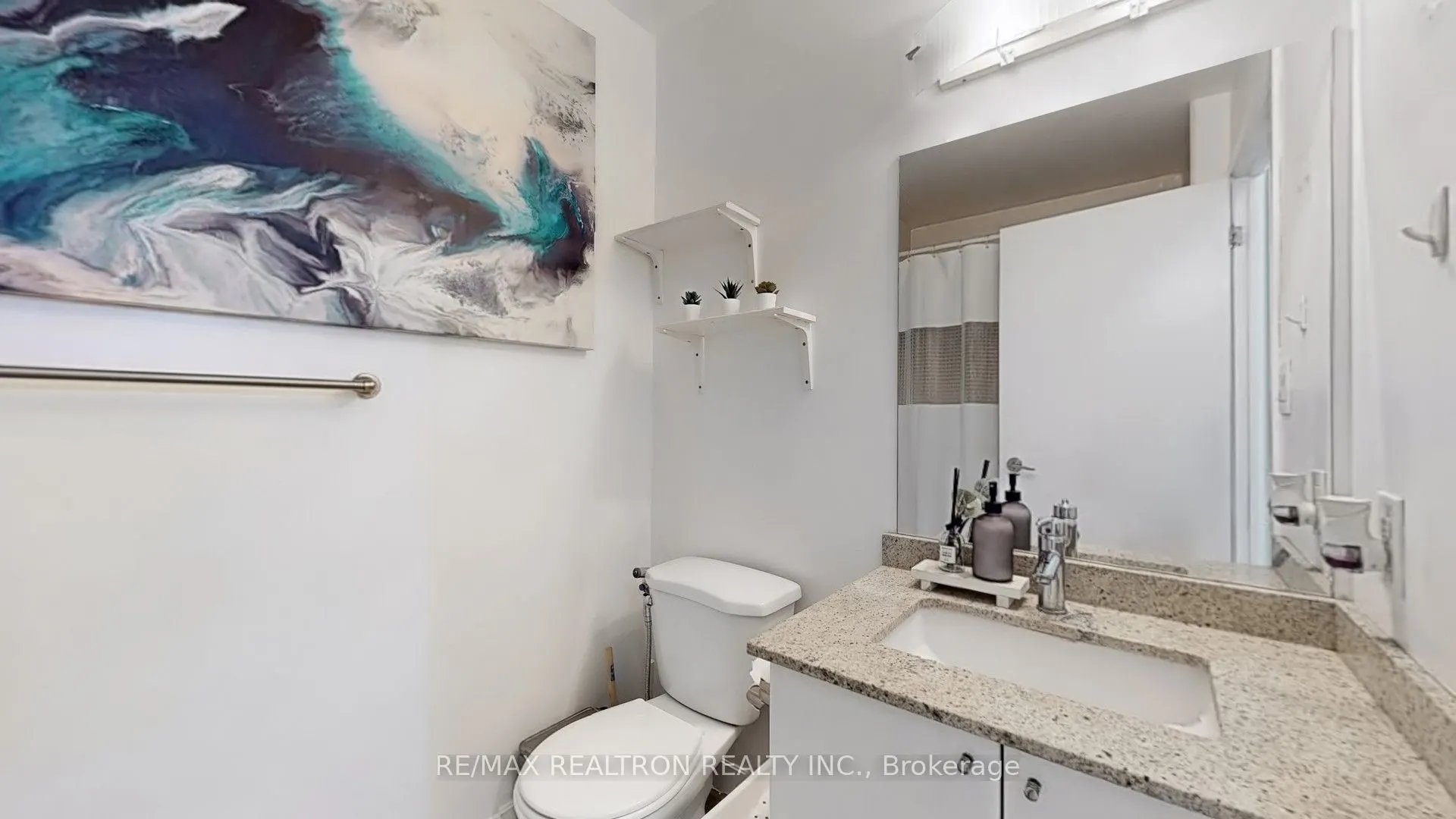 18 Harbour Street, #2104