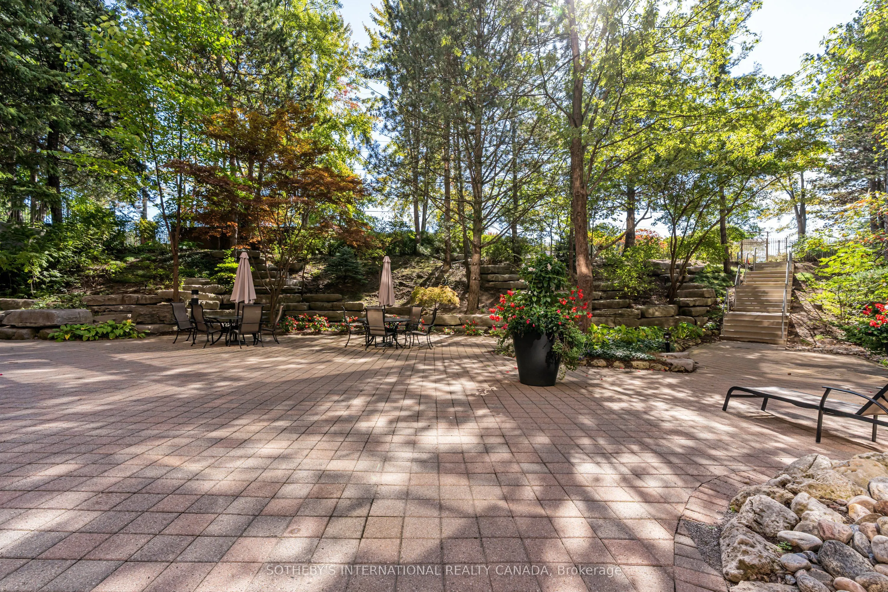 3181 Bayview Avenue, #512