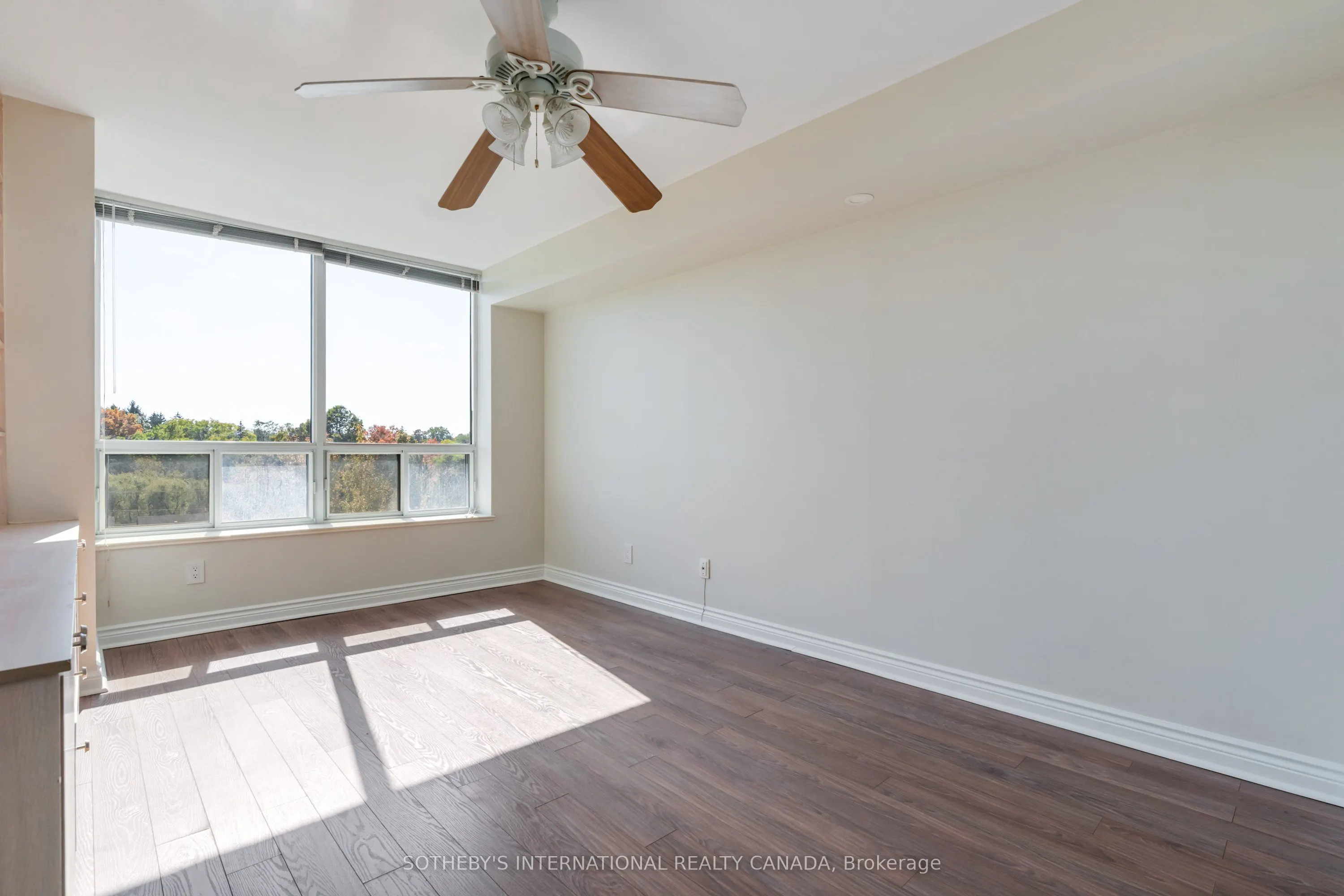 3181 Bayview Avenue, #512