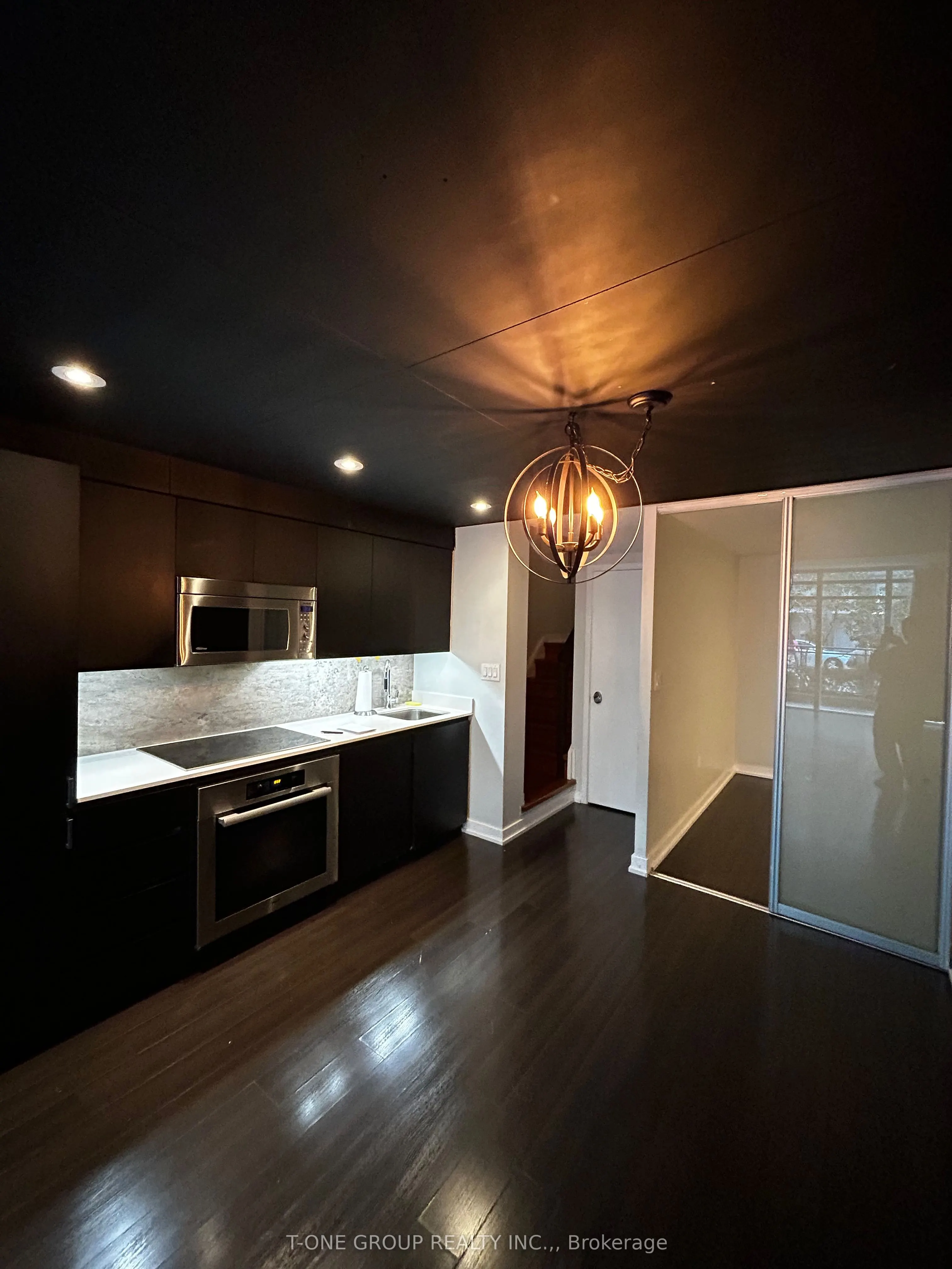 161 Dan Leckie Way, #G15