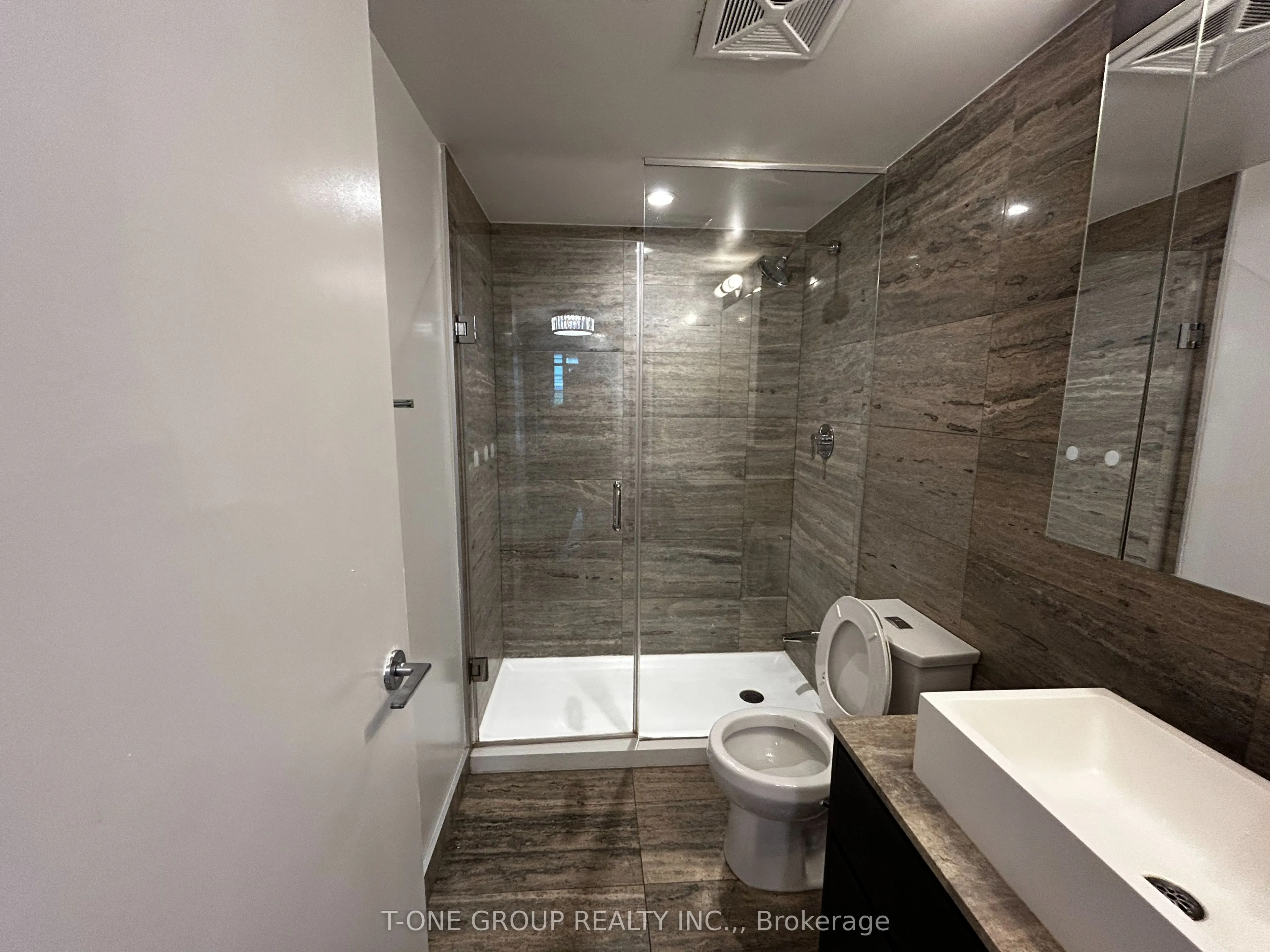 161 Dan Leckie Way, #G15