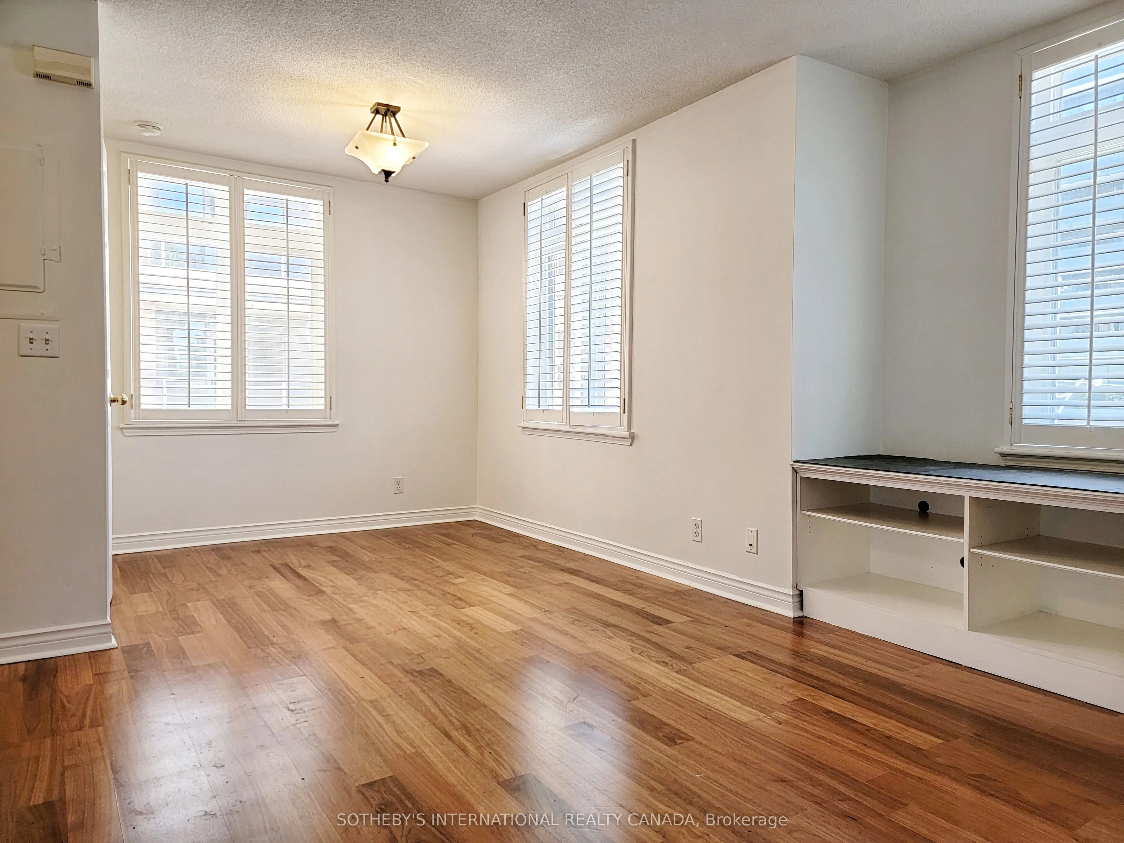 108 Redpath Avenue, #28