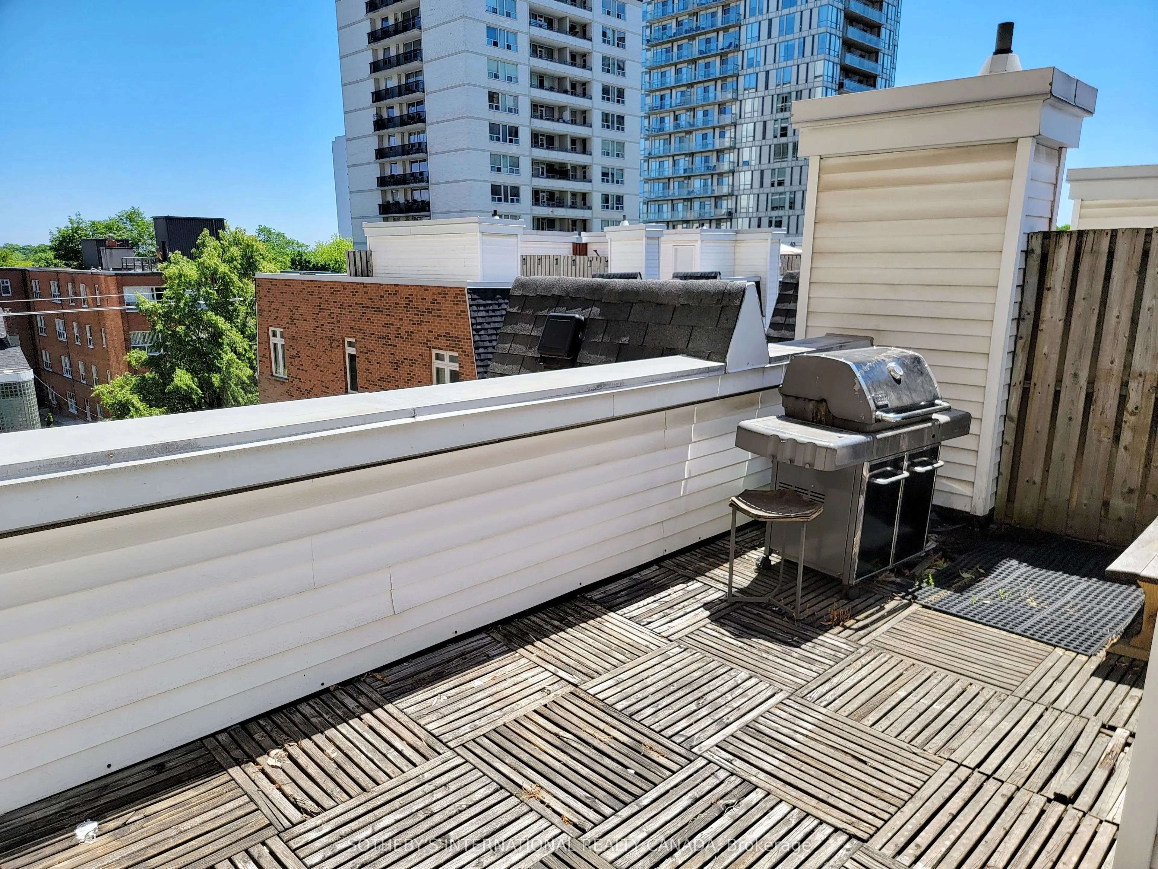 108 Redpath Avenue, #28