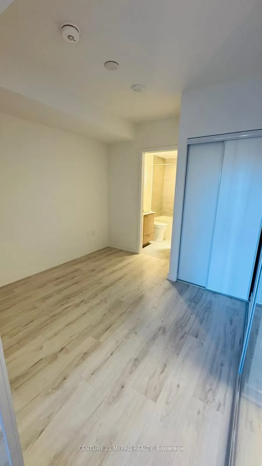 120 Broadway Avenue, #309