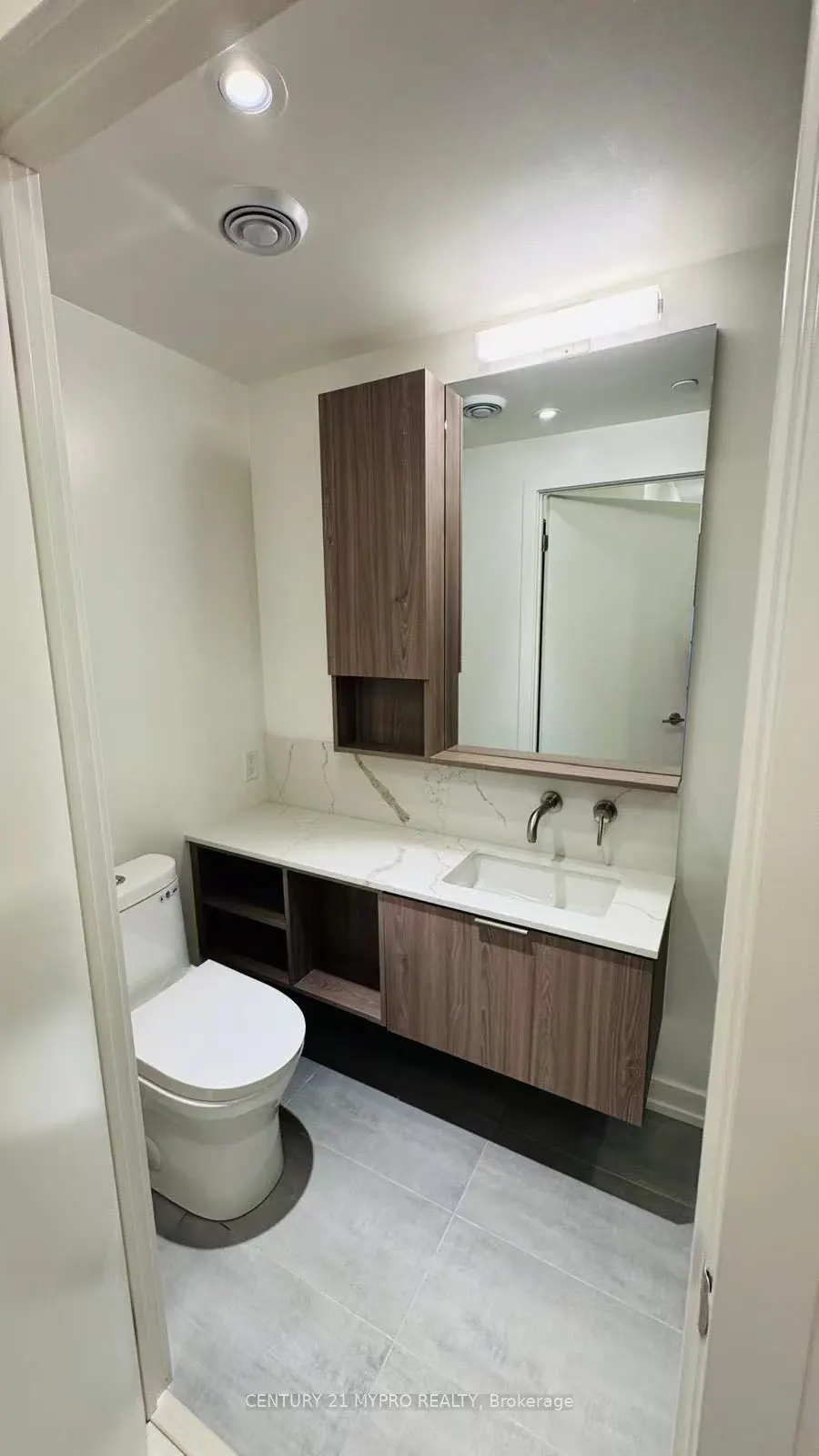 120 Broadway Avenue, #309