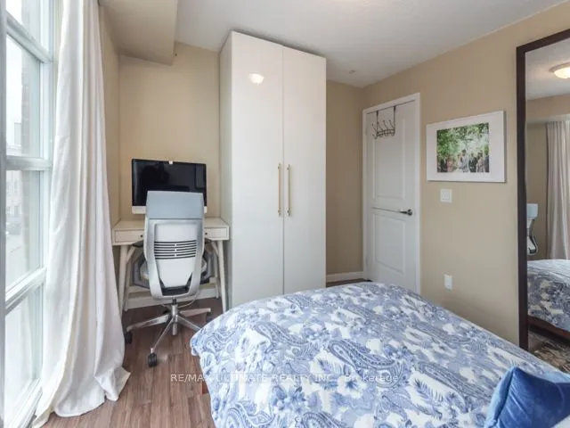 15 Stafford Street, #405