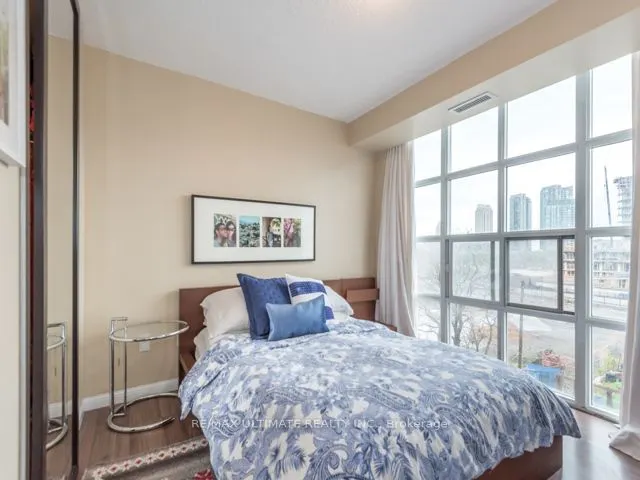 15 Stafford Street, #405