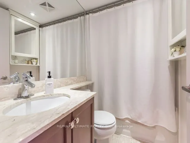15 Stafford Street, #405