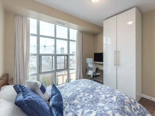 15 Stafford Street, #405