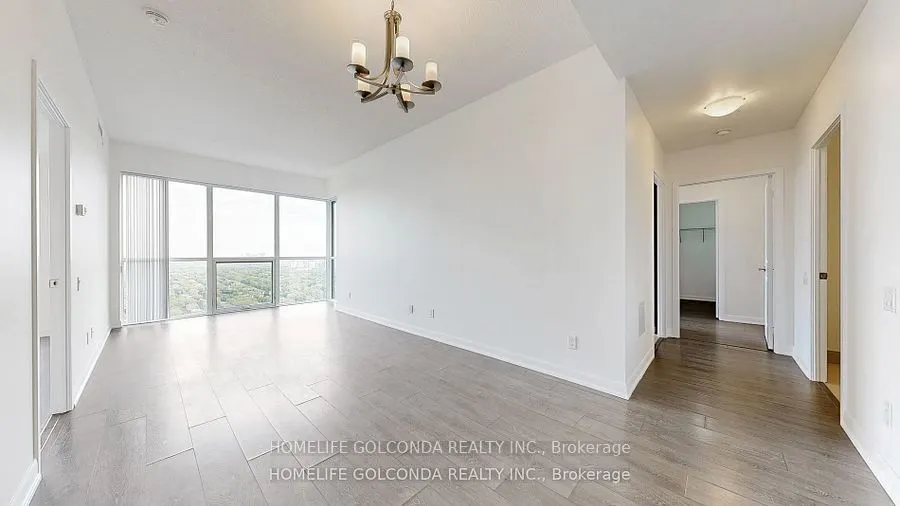 5168 Yonge Street, #LPH107