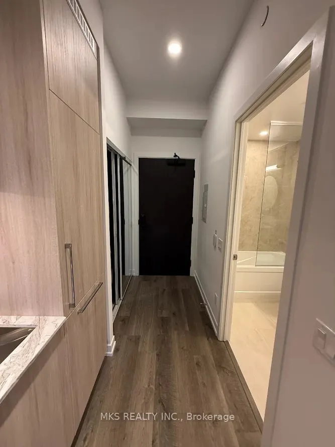 771 Yonge Street, #1210
