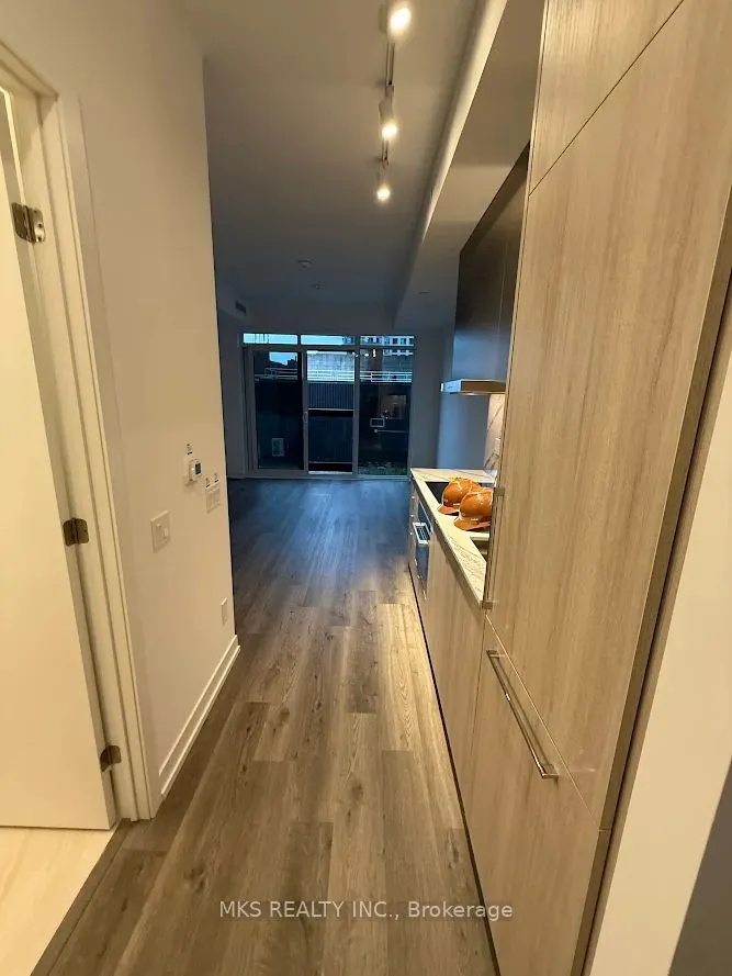 771 Yonge Street, #1210