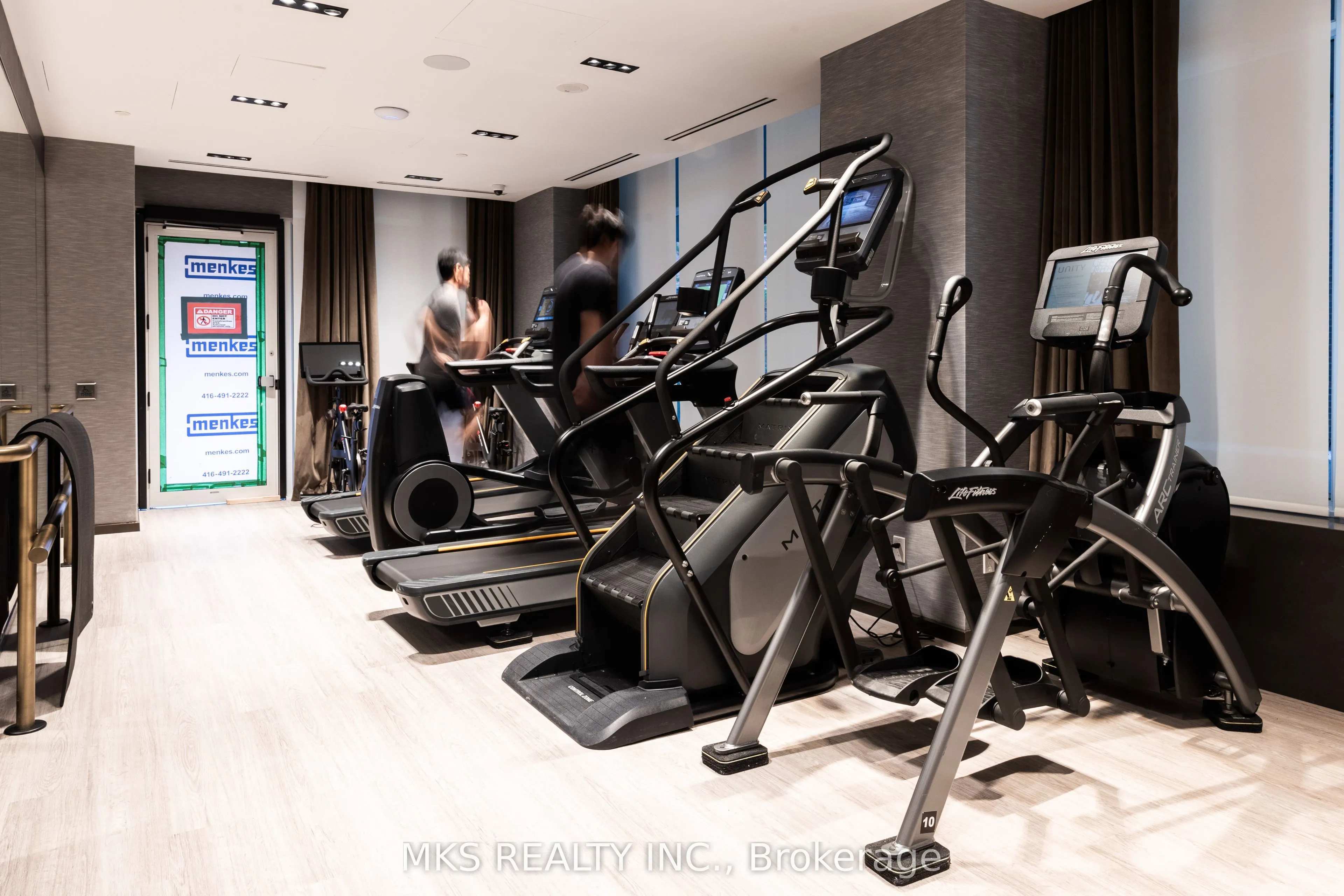 771 Yonge Street, #1210