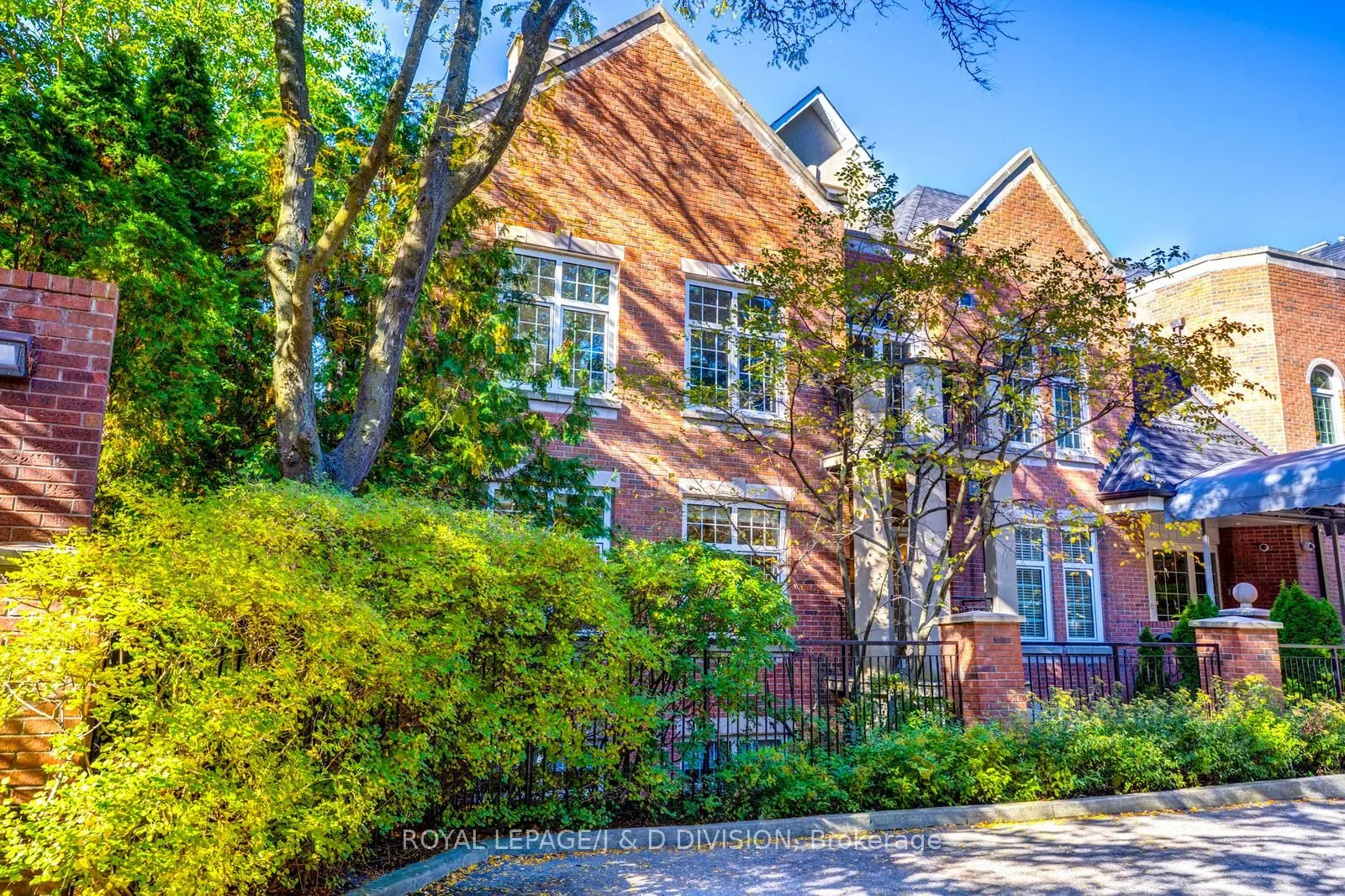 2 Doncliffe Place, #202B