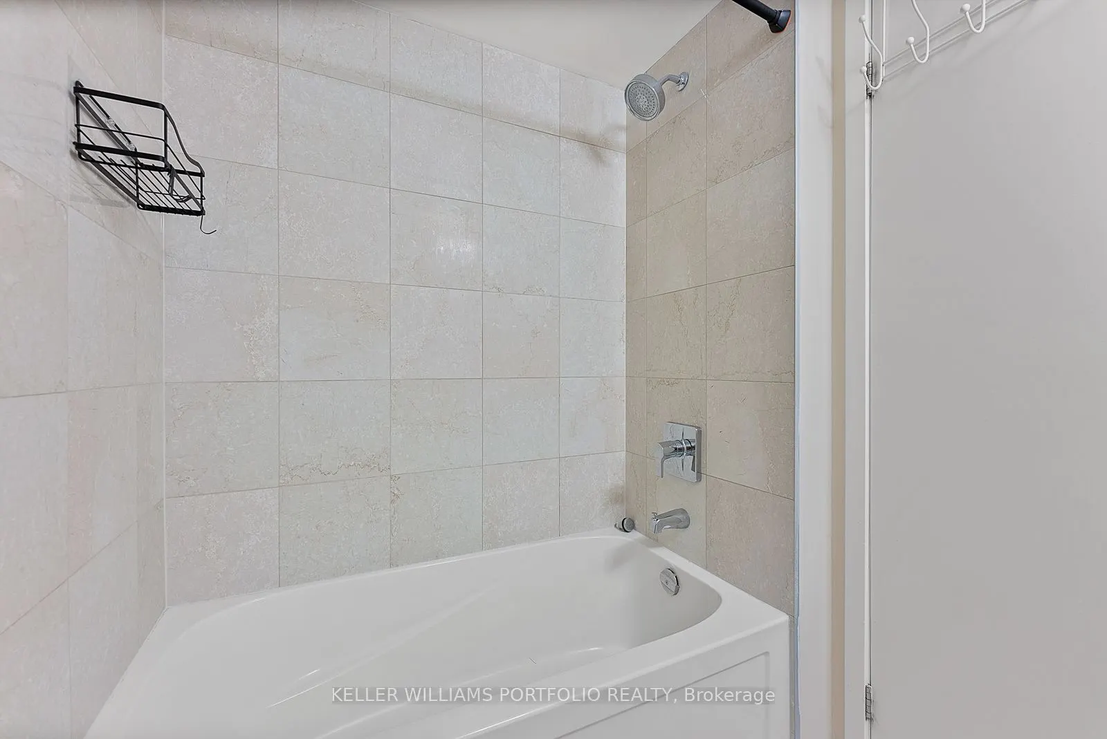 12 York Street, #4205