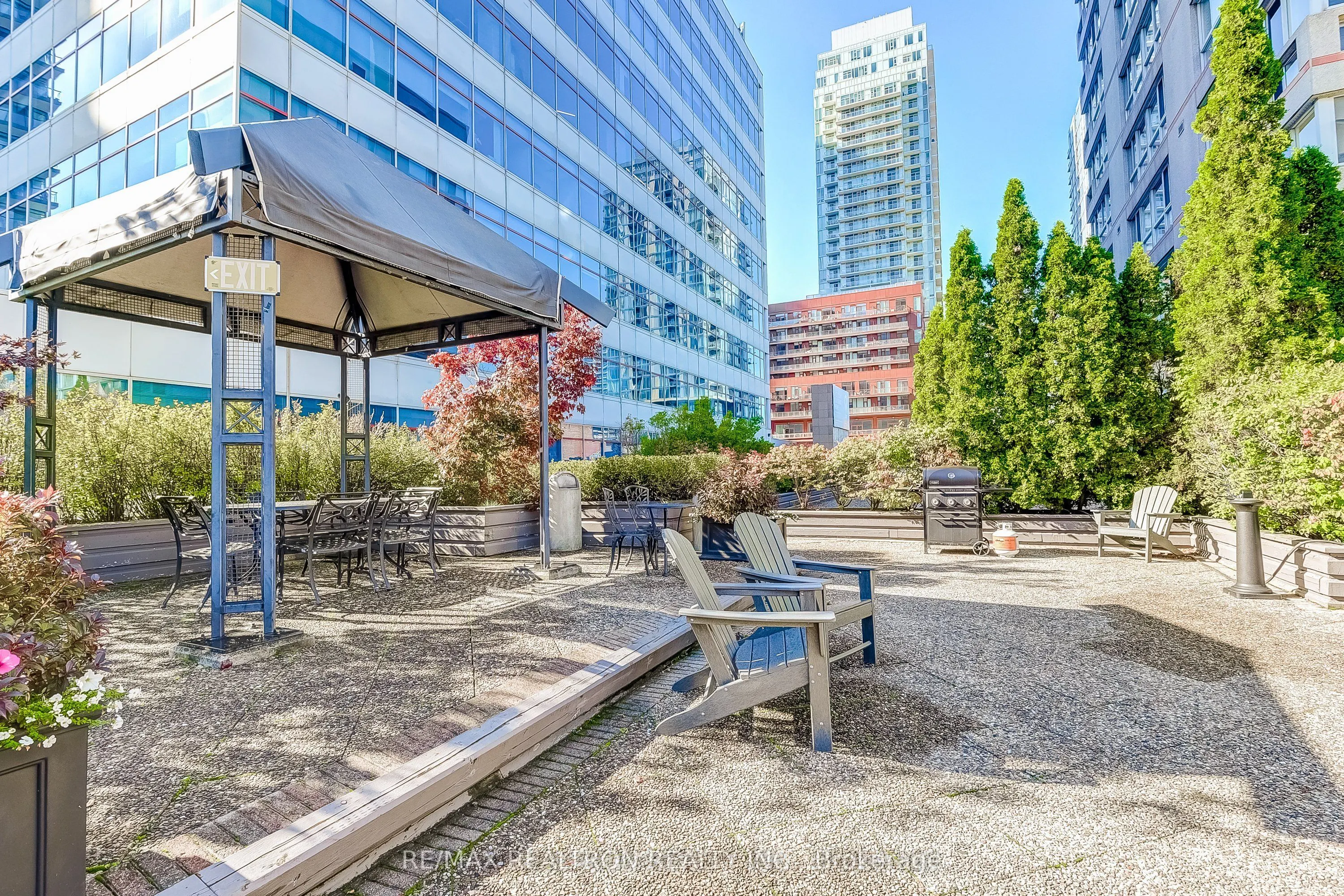 7 Broadway Avenue, #9