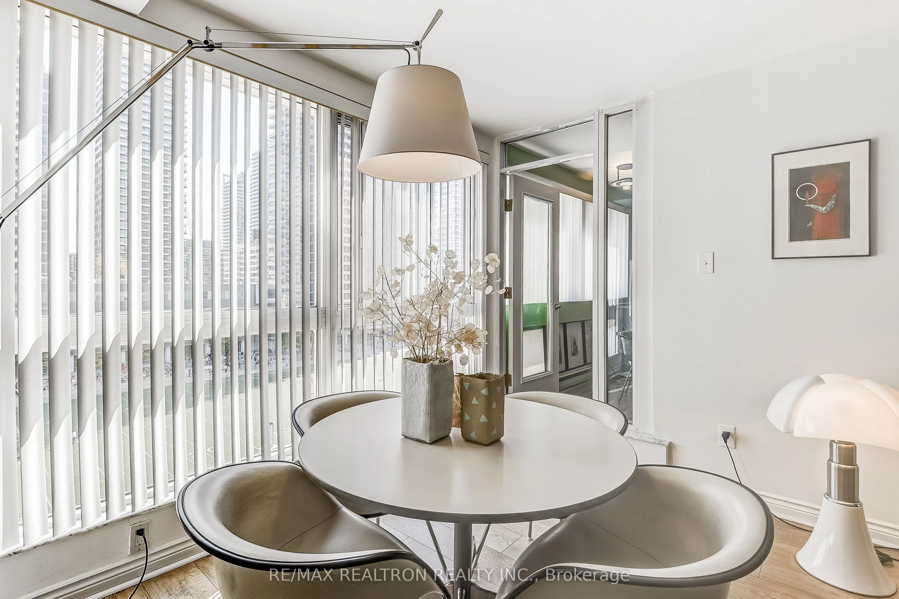 7 Broadway Avenue, #9