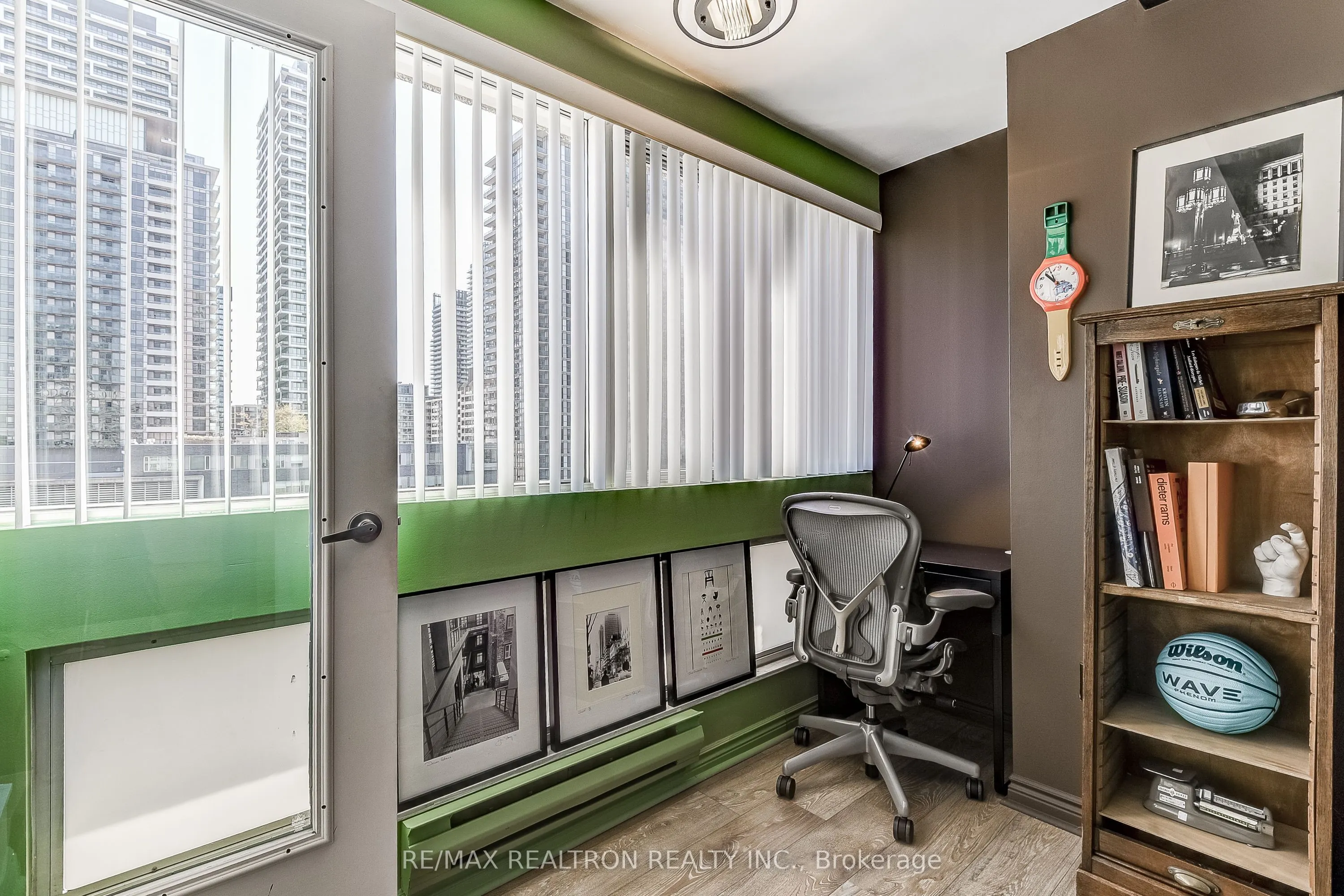 7 Broadway Avenue, #9